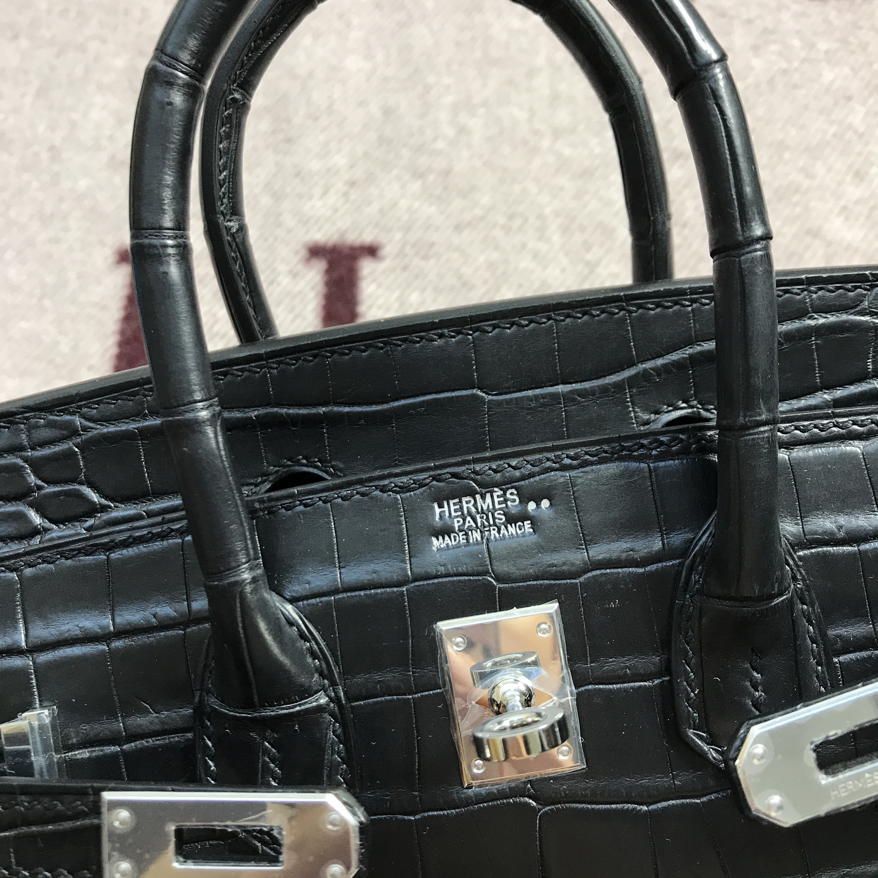 Hermès(爱马仕)Birkin 铂金包 黑色 亚光 银扣 25cm-拉尔森鳄鱼皮具定制 - 爱马仕包包官网 Hermès(爱马仕)Birkin 铂金包 黑色 亚光 银扣 25cm