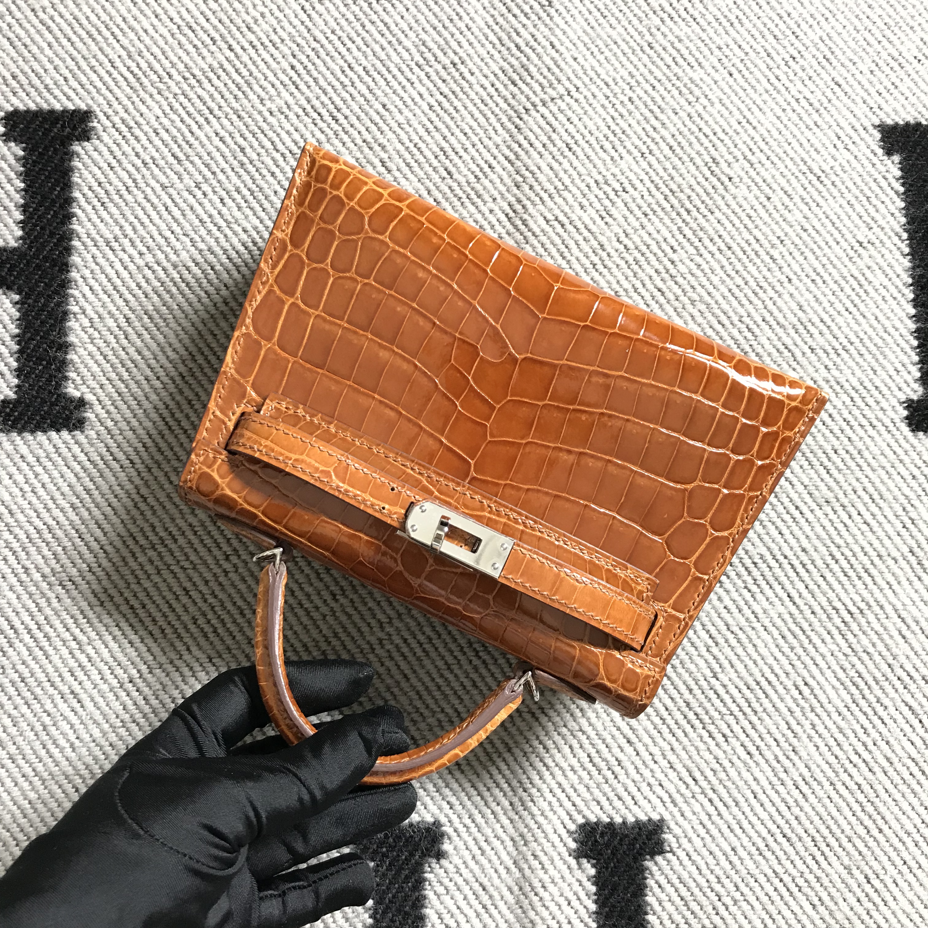 Hermès（爱马仕） Mini Kelly迷你凯莉 土黄色 银扣 2代