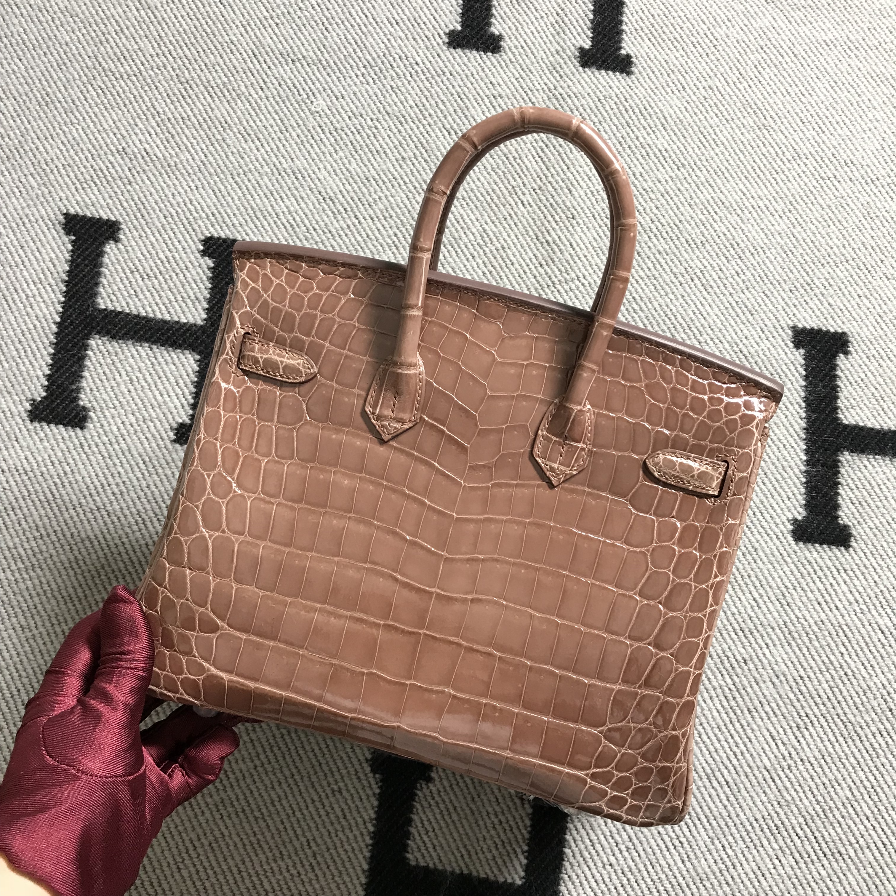Hermès（爱马仕）Birkin 铂金包 褐色 银扣 25cm