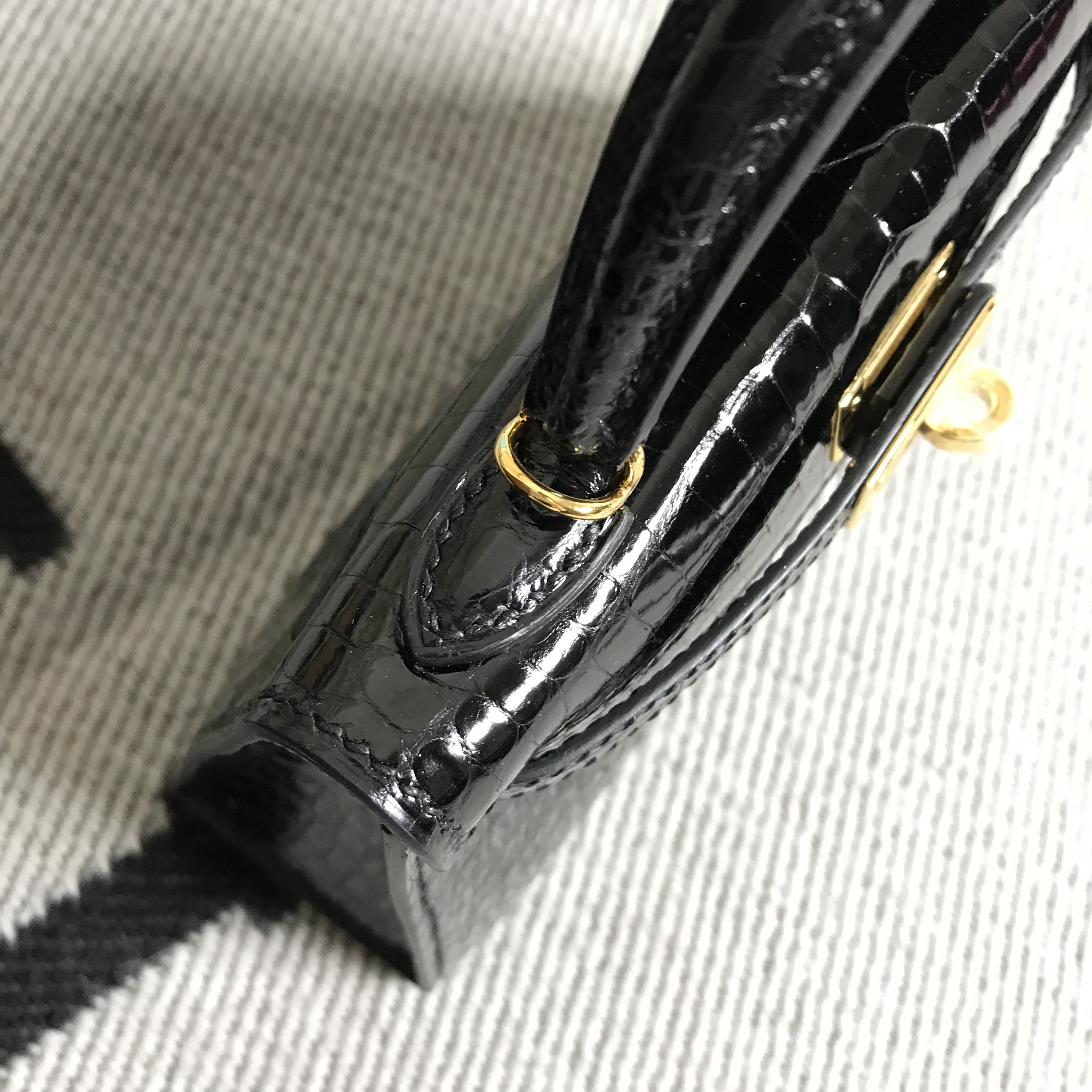Hermès（爱马仕） Mini Kelly迷你凯莉 黑色 金扣 2代