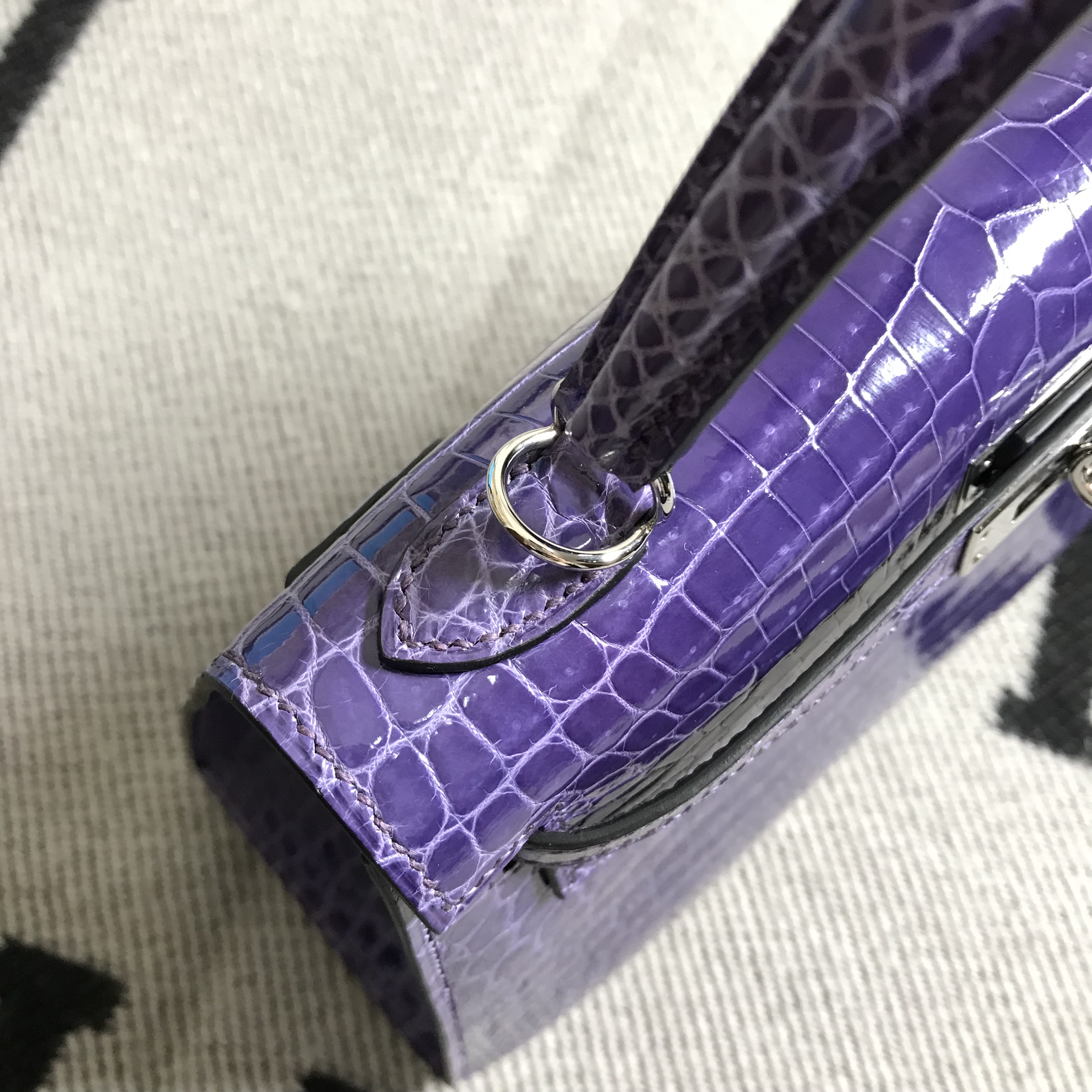 Hermès（爱马仕）Kelly 凯莉包 水晶紫 银扣 25cm