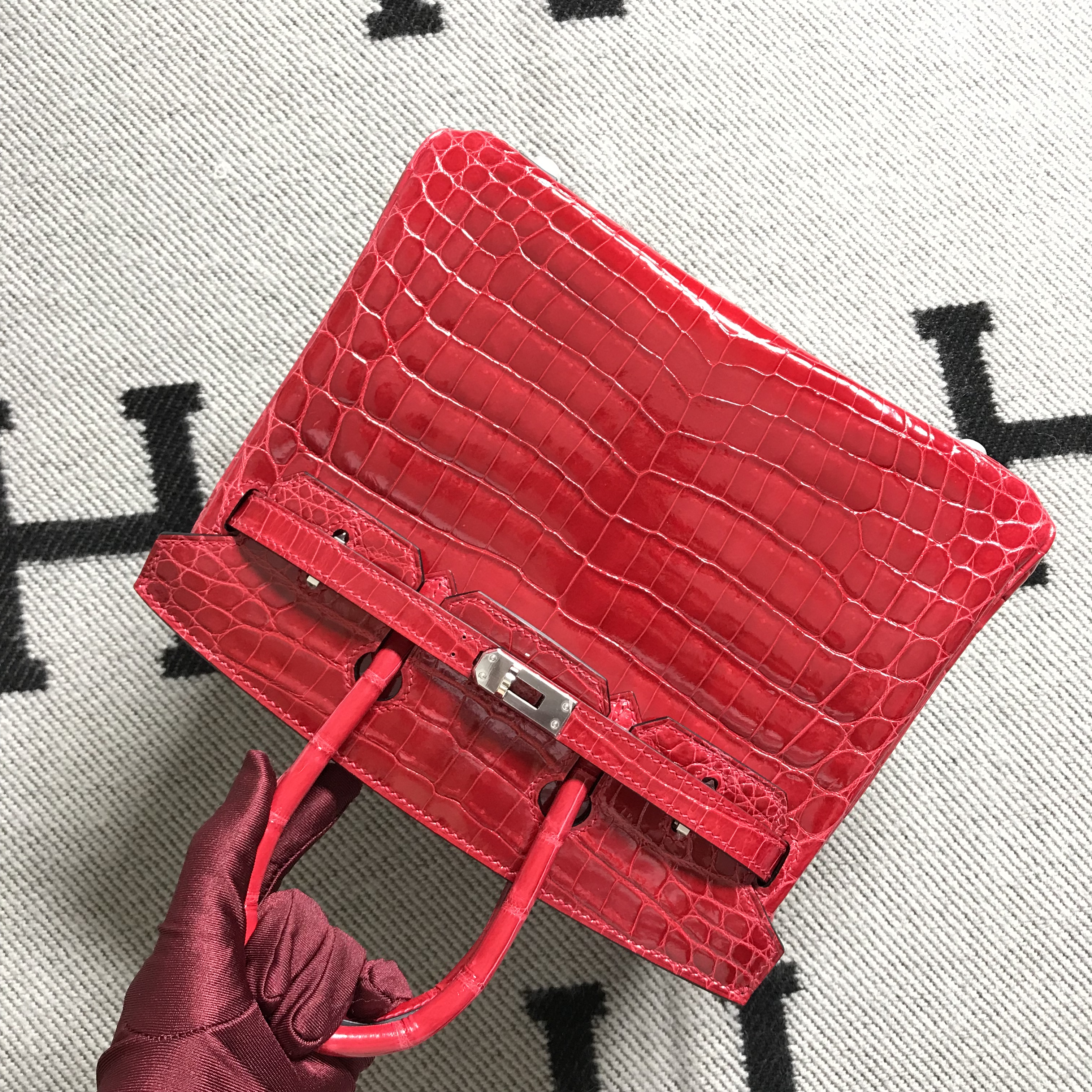 Hermès（爱马仕）Birkin 铂金包 大红色 银扣 25cm