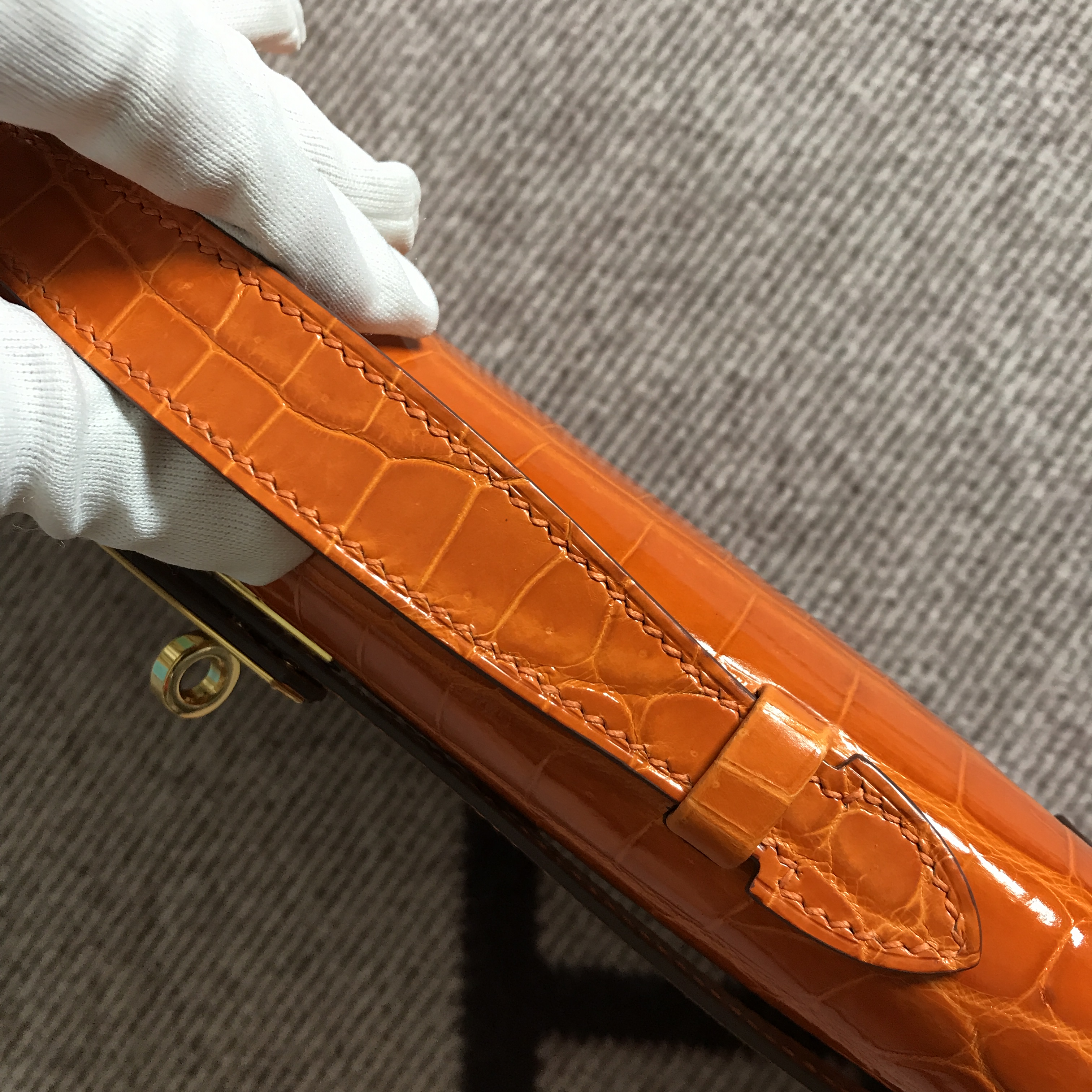 Hermès(爱马仕)Kelly Cut手包 橙色 金扣 2代-拉尔森鳄鱼皮具定制 - 爱马仕包包官网 Hermès(爱马仕)Kelly Cut手包 橙色 金扣 2代