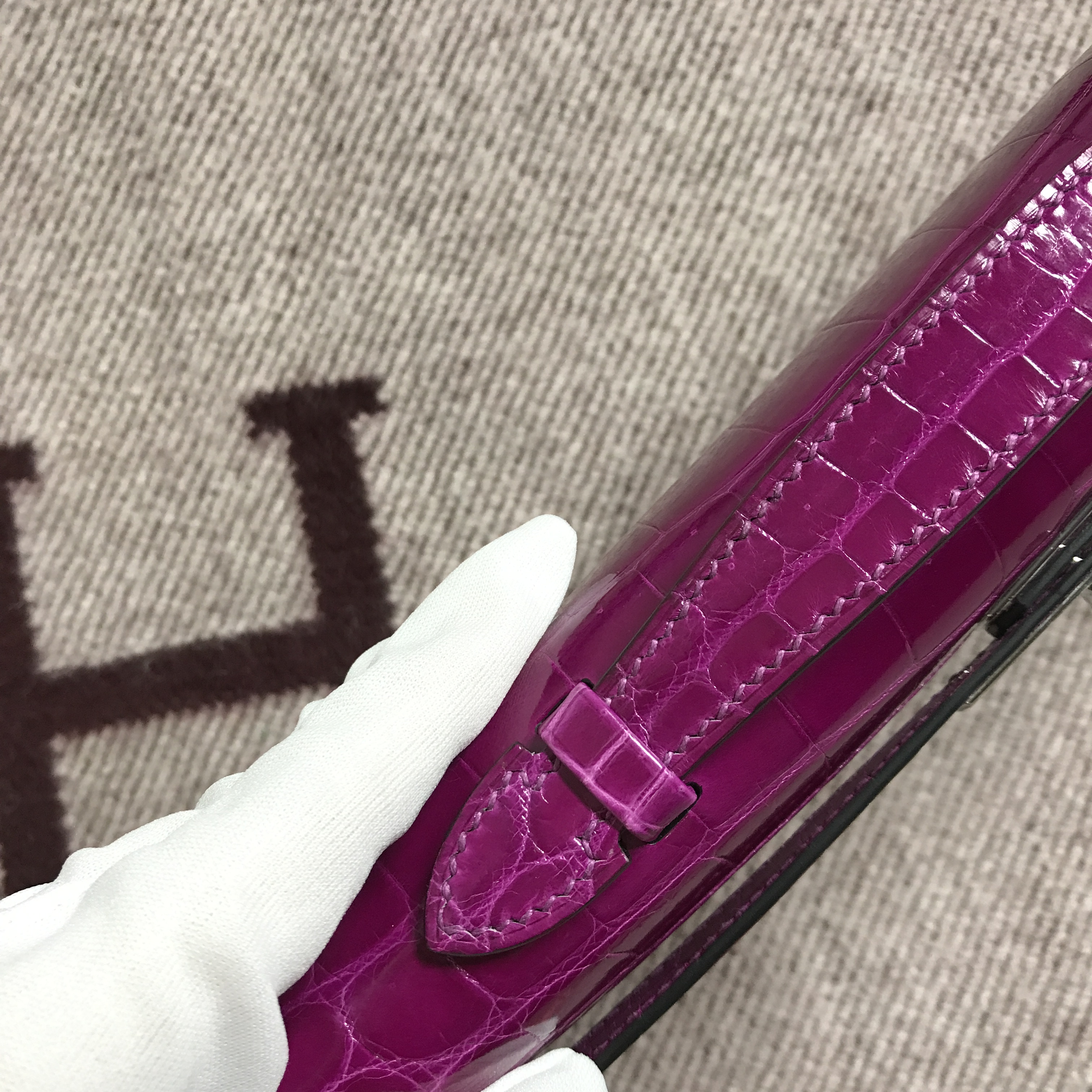 Hermès（爱马仕）Kelly Cut手包 紫红色 银扣 2代