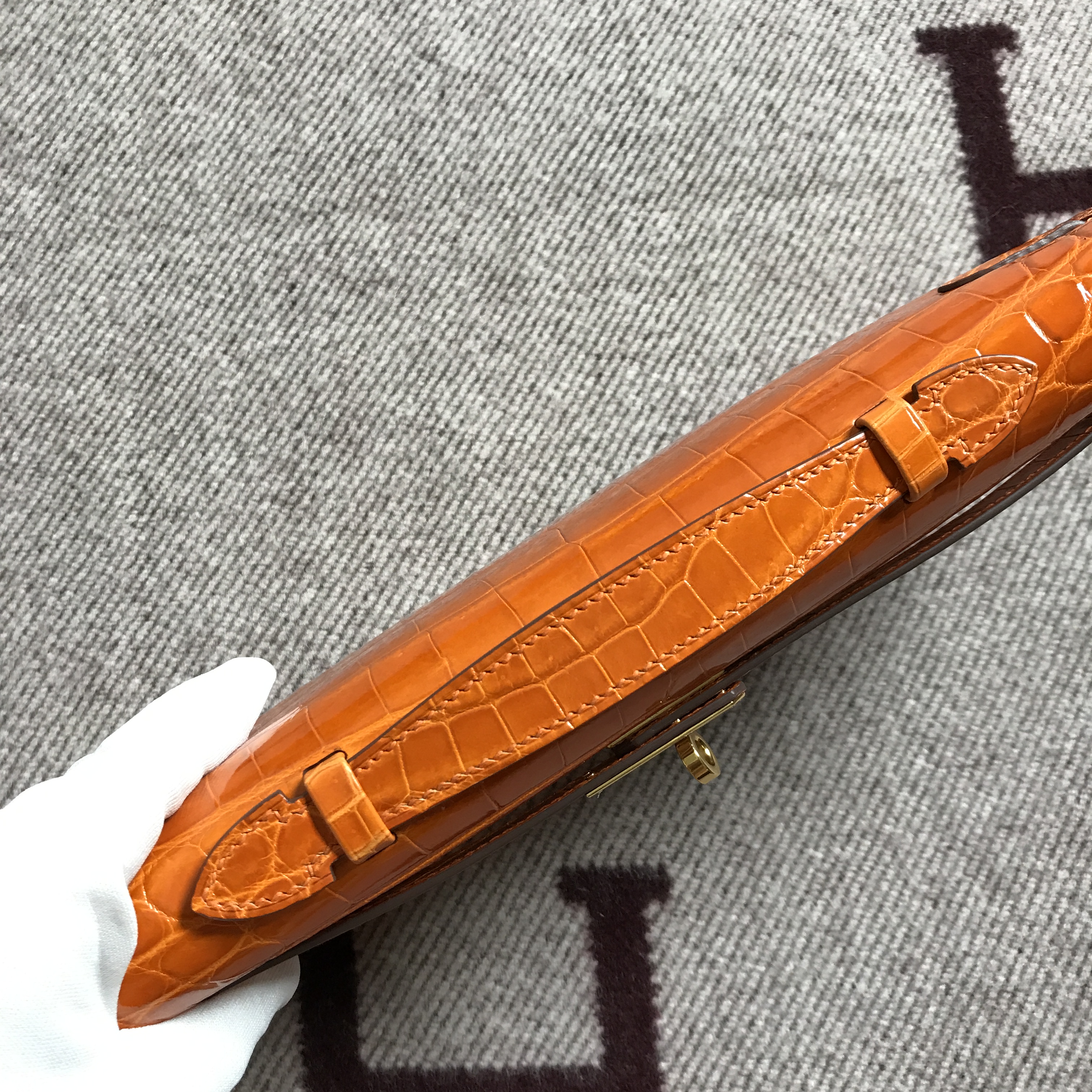 Hermès（爱马仕）Kelly Cut手包 橙色 金扣 2代