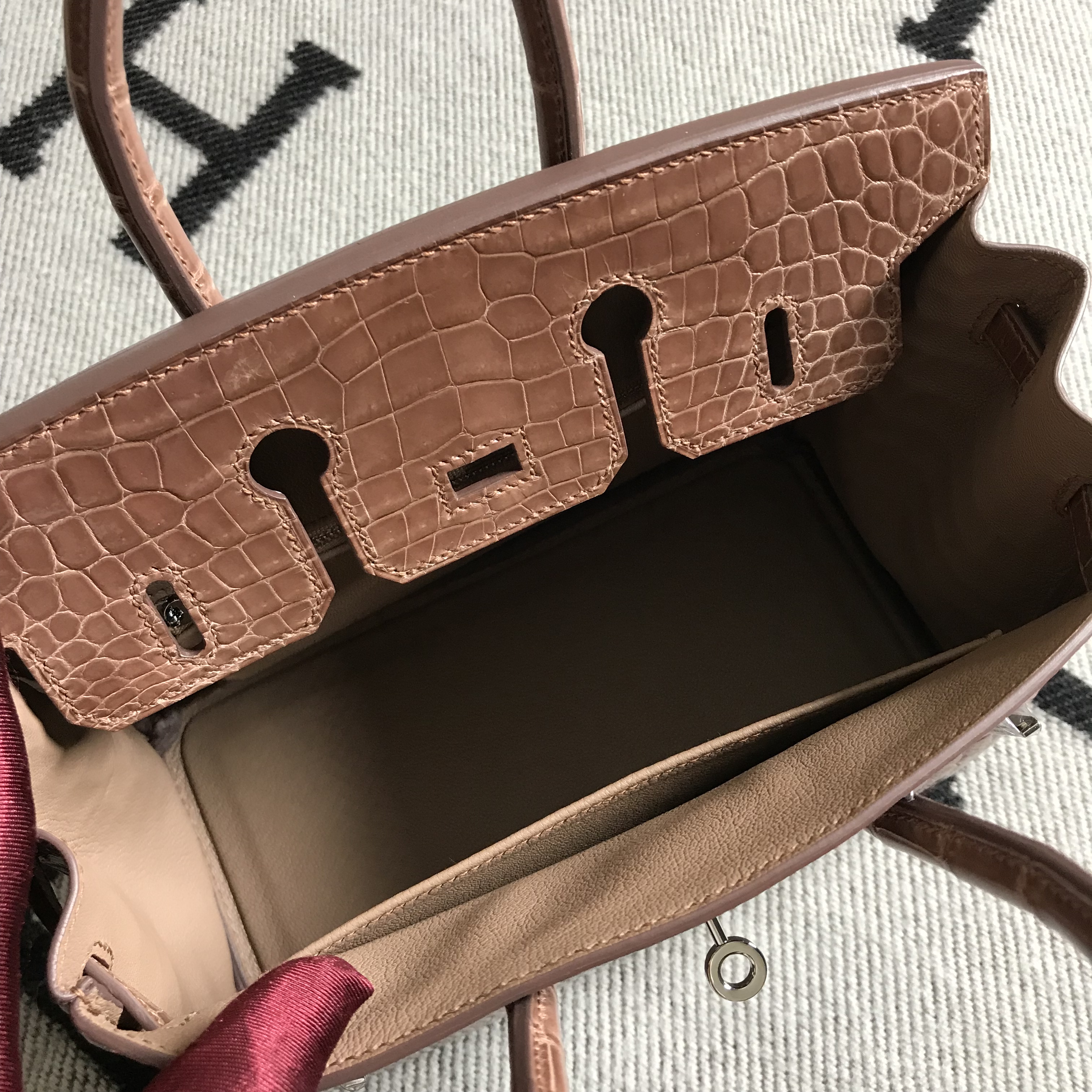Hermès（爱马仕）Birkin 铂金包 褐色 银扣 25cm