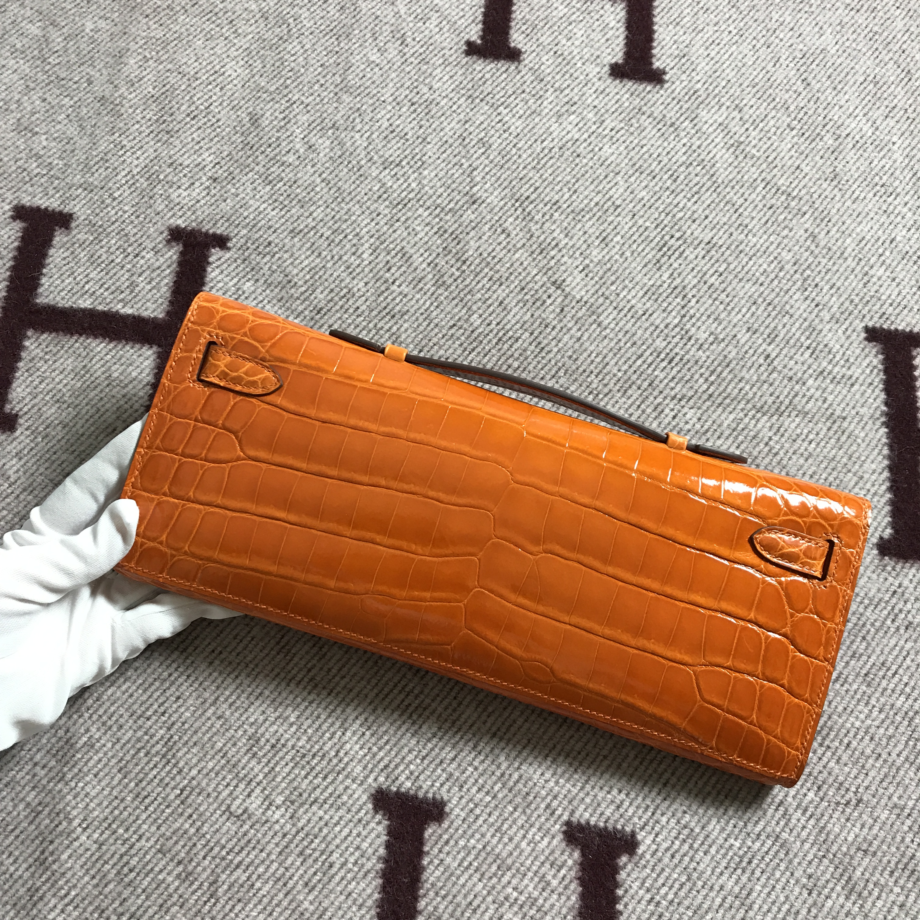 Hermès（爱马仕）Kelly Cut手包 橙色 金扣 2代