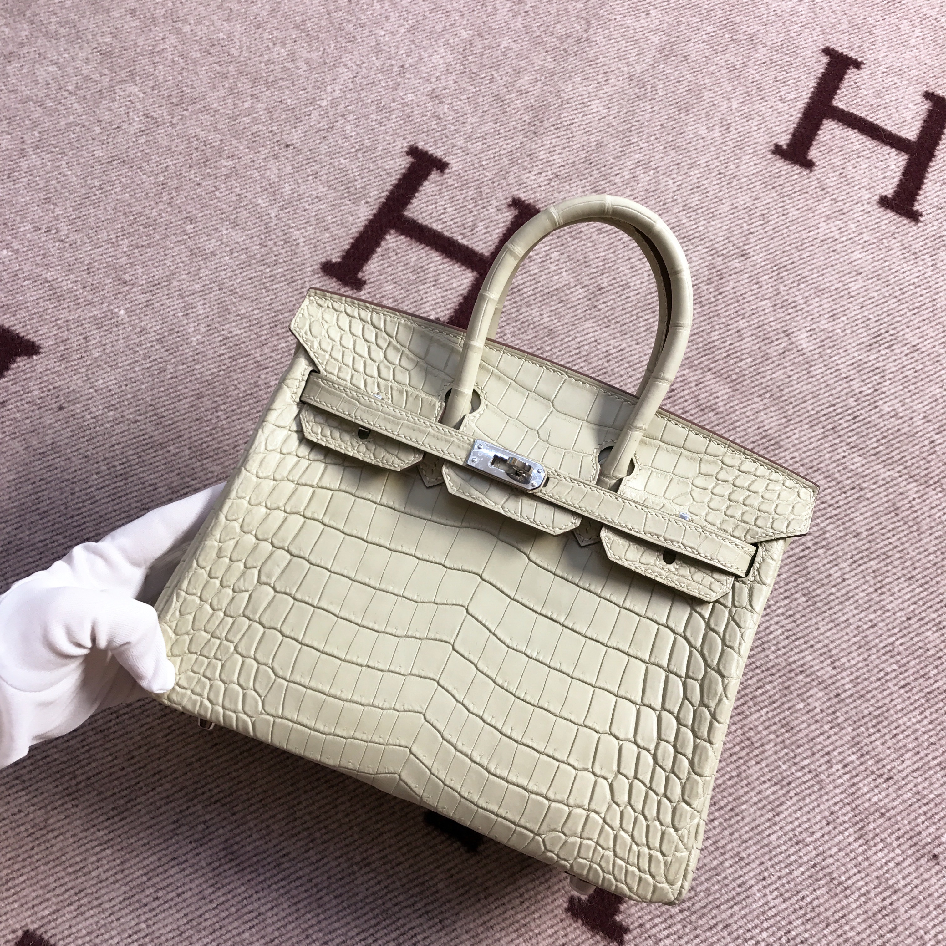 Hermès（爱马仕）Birkin 铂金包 米杏色 银扣 25cm
