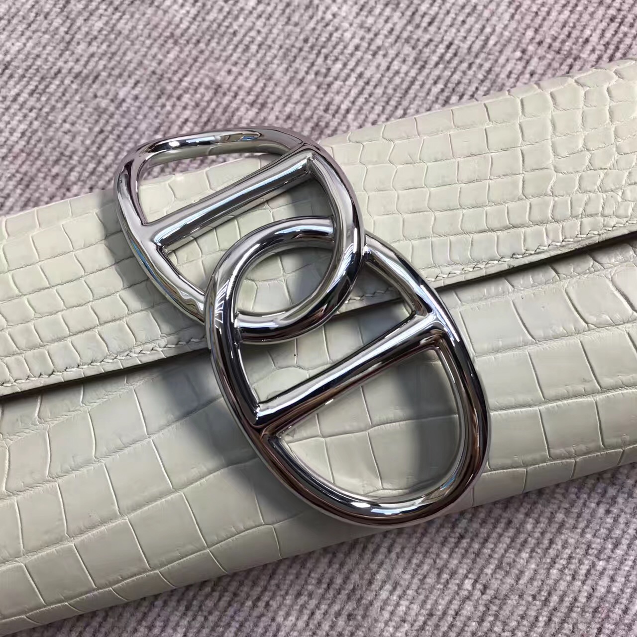 Hermès（爱马仕）猪鼻手包egee 鳄鱼亚光 米灰 银扣
