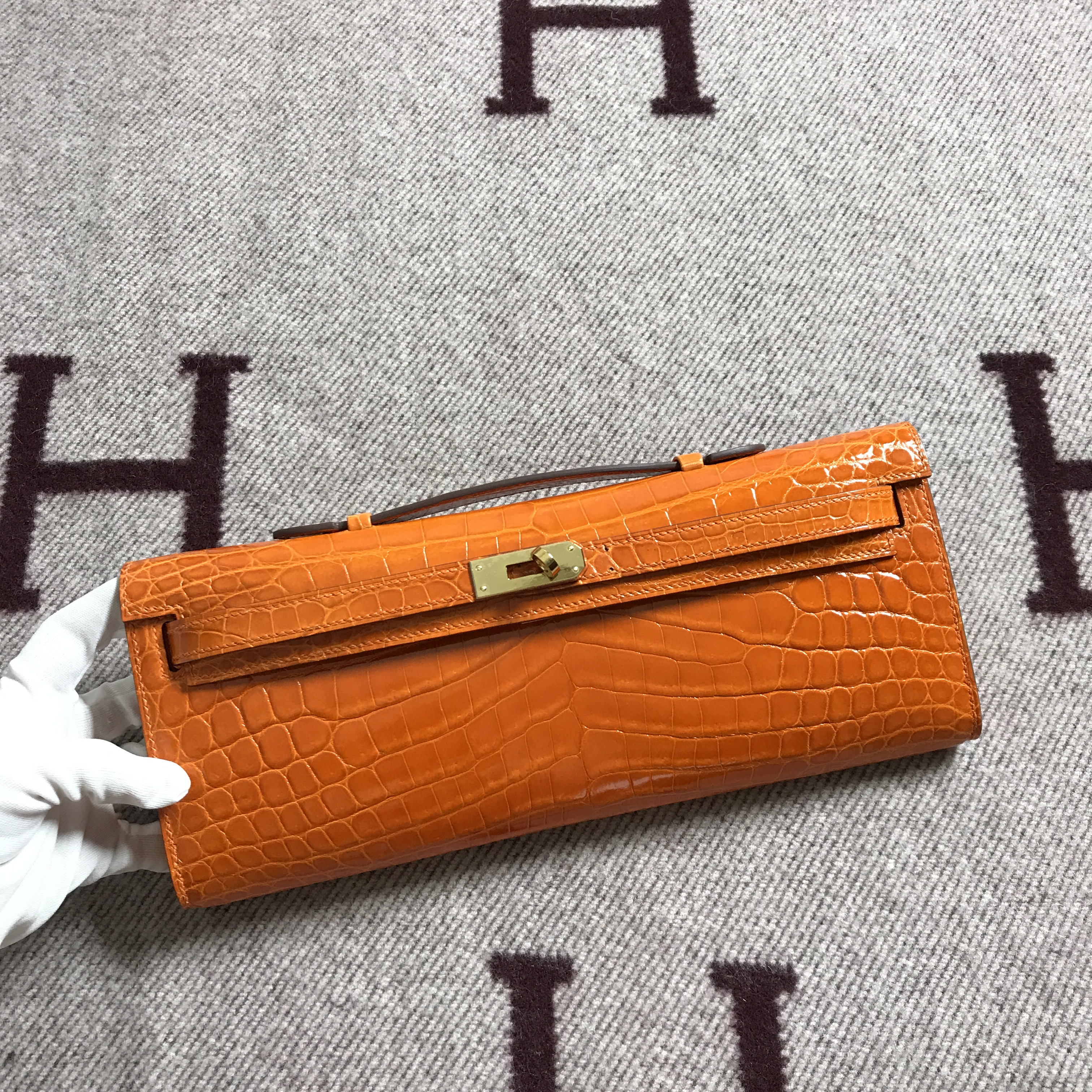 Hermès（爱马仕）Kelly Cut手包 橙色 金扣 2代