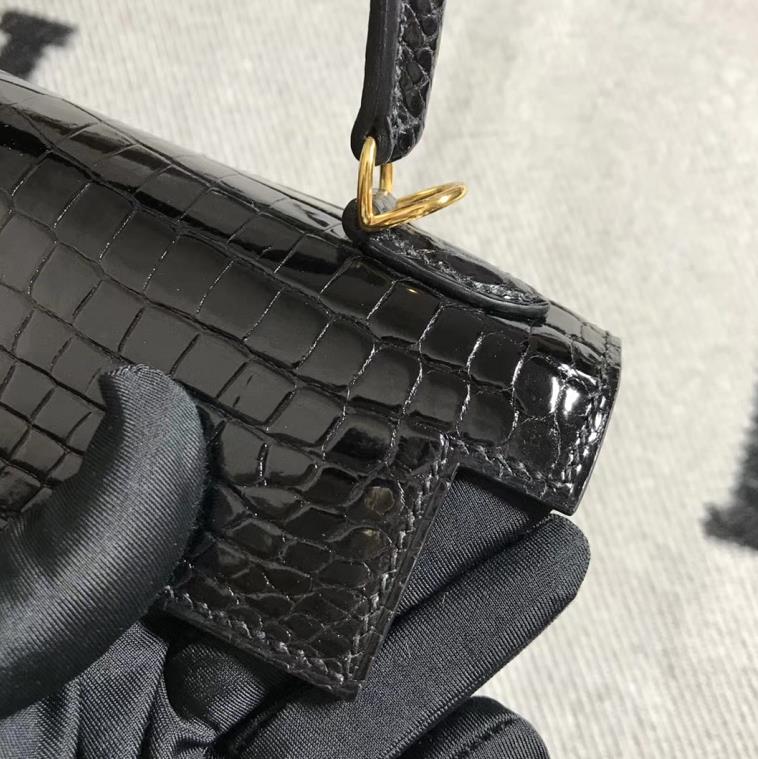 Hermès（爱马仕）Kelly 凯莉包 黑色 金扣 25cm