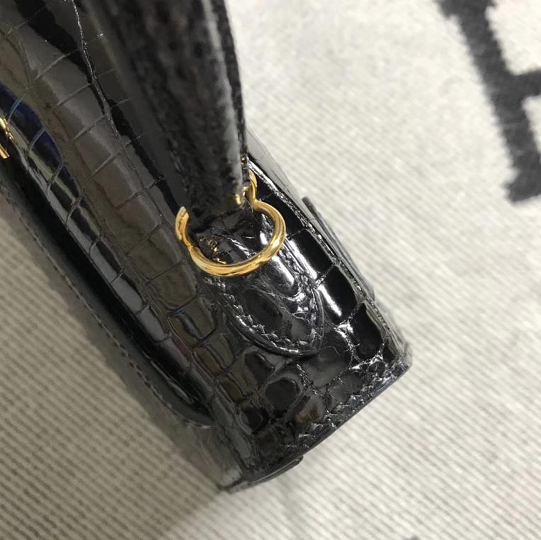 Hermès（爱马仕）Kelly 凯莉包 黑色 金扣 25cm