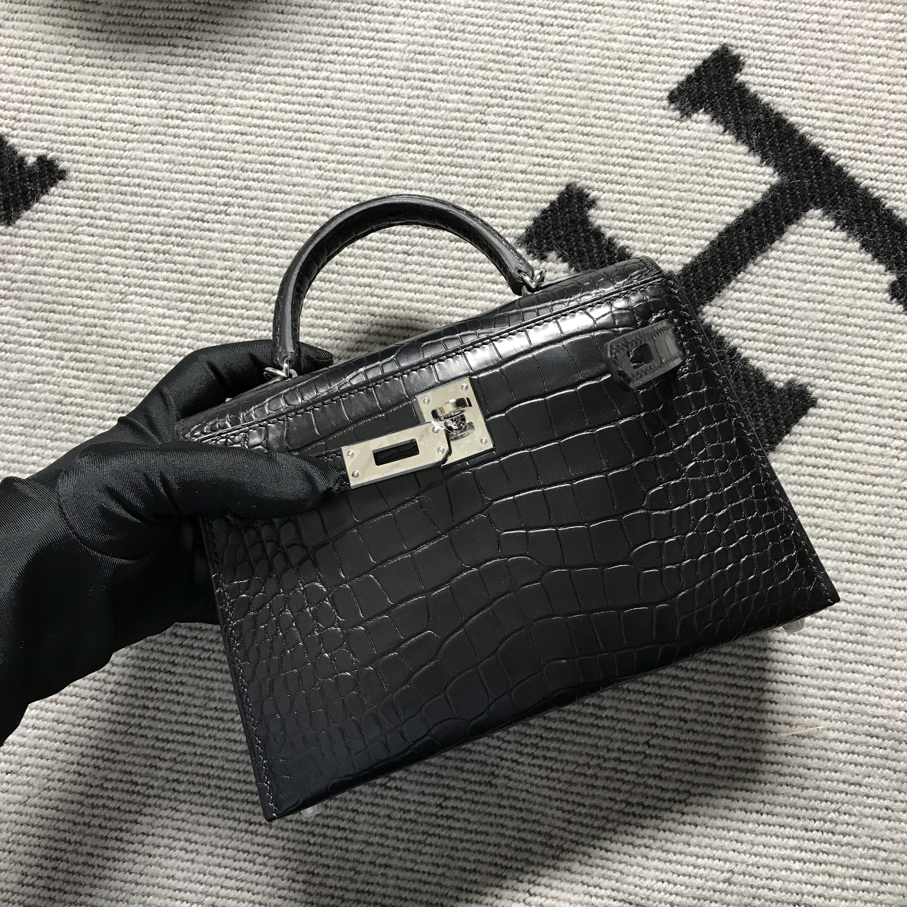 Hermès（爱马仕） Mini Kelly迷你凯莉 美洲黑雾面 银扣 2代