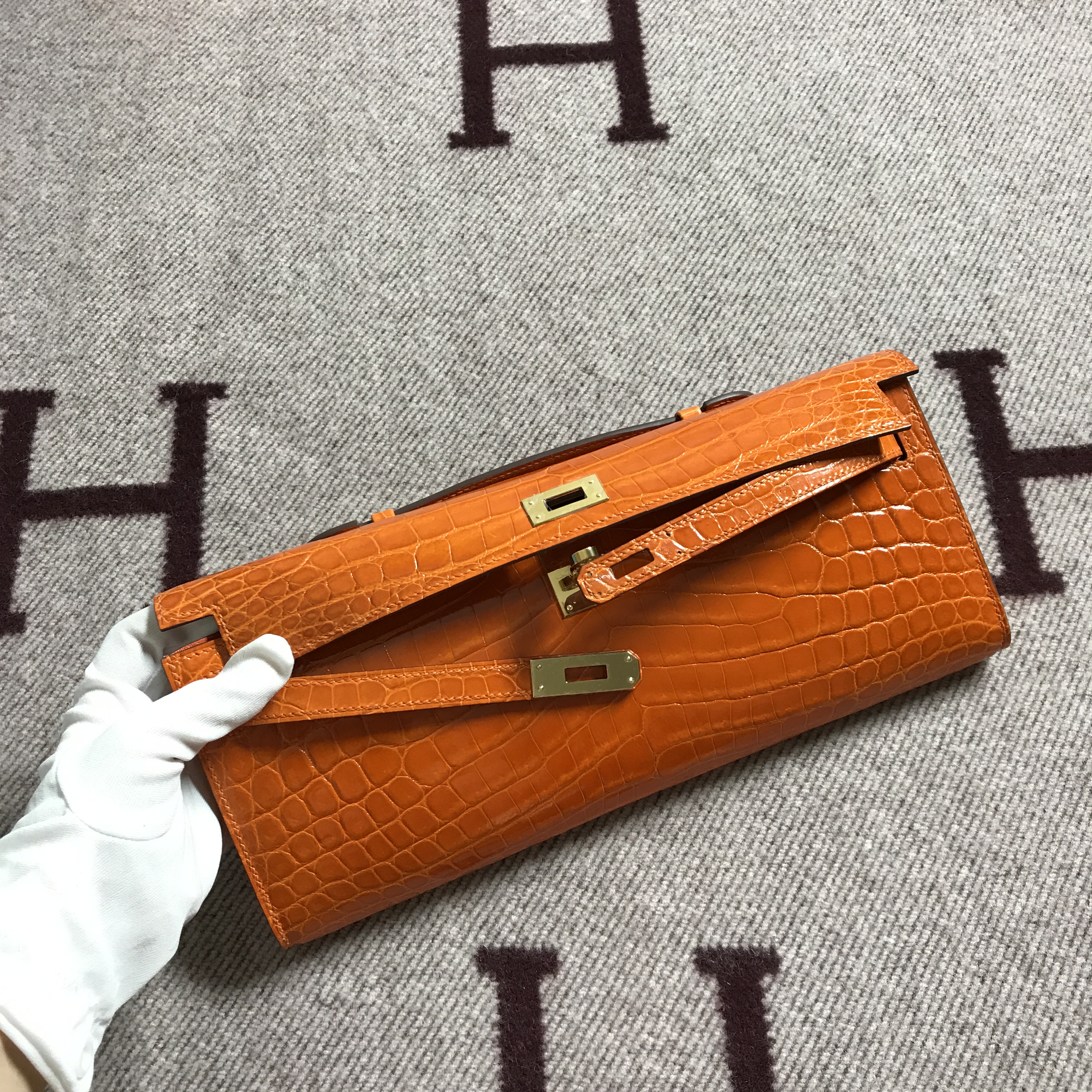 Hermès（爱马仕）Kelly Cut手包 橙色 金扣 2代