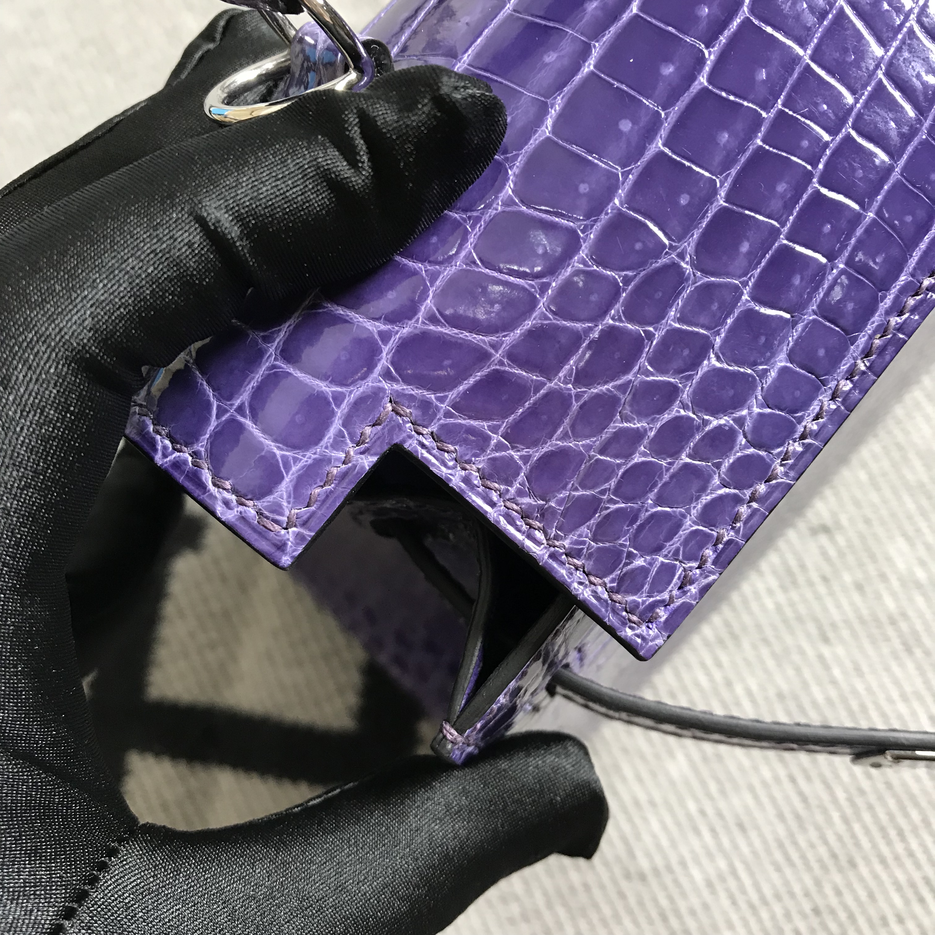 Hermès（爱马仕）Kelly 凯莉包 水晶紫 银扣 25cm