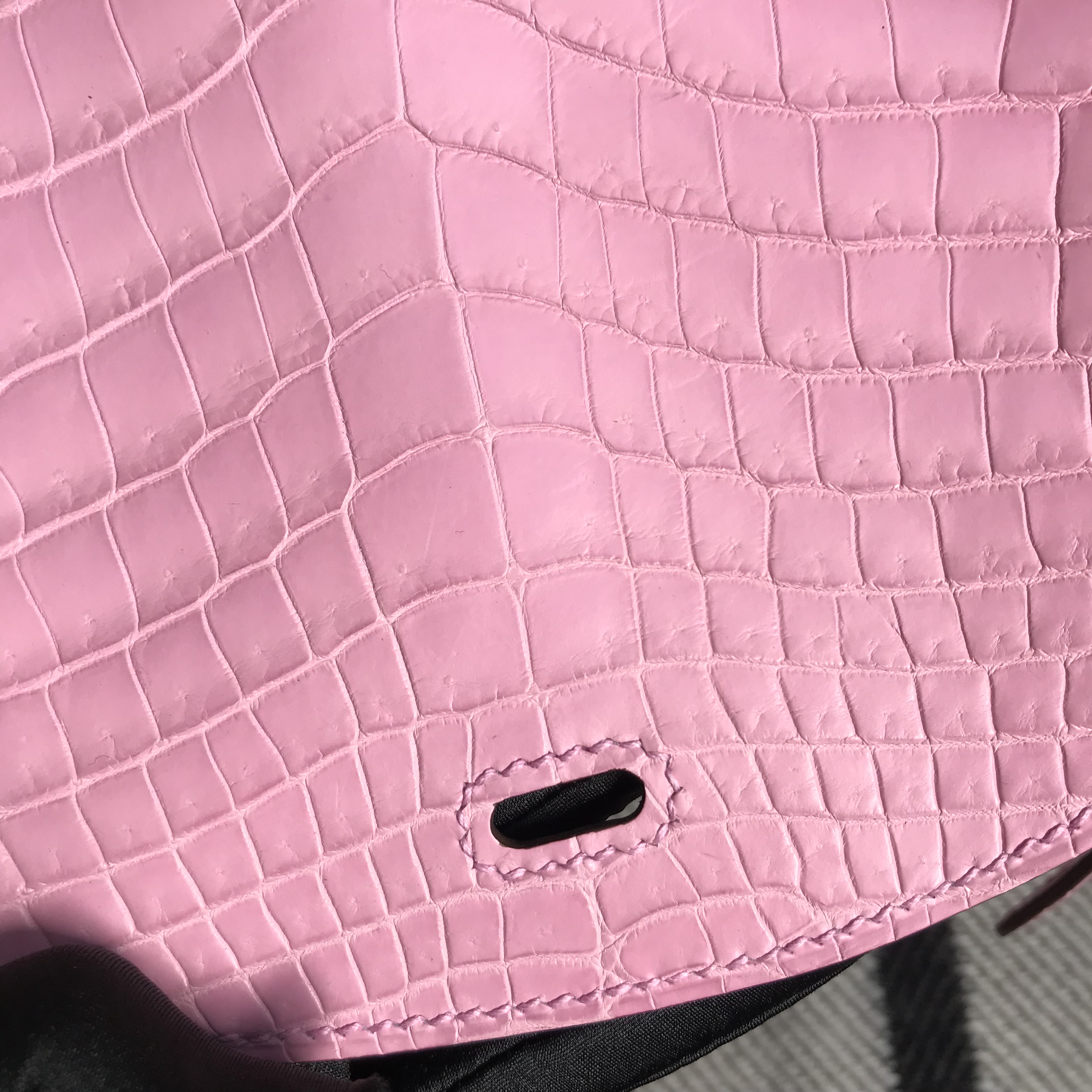 Hermès（爱马仕）新款 Lindy 琳迪包 樱花粉 银扣 26cm