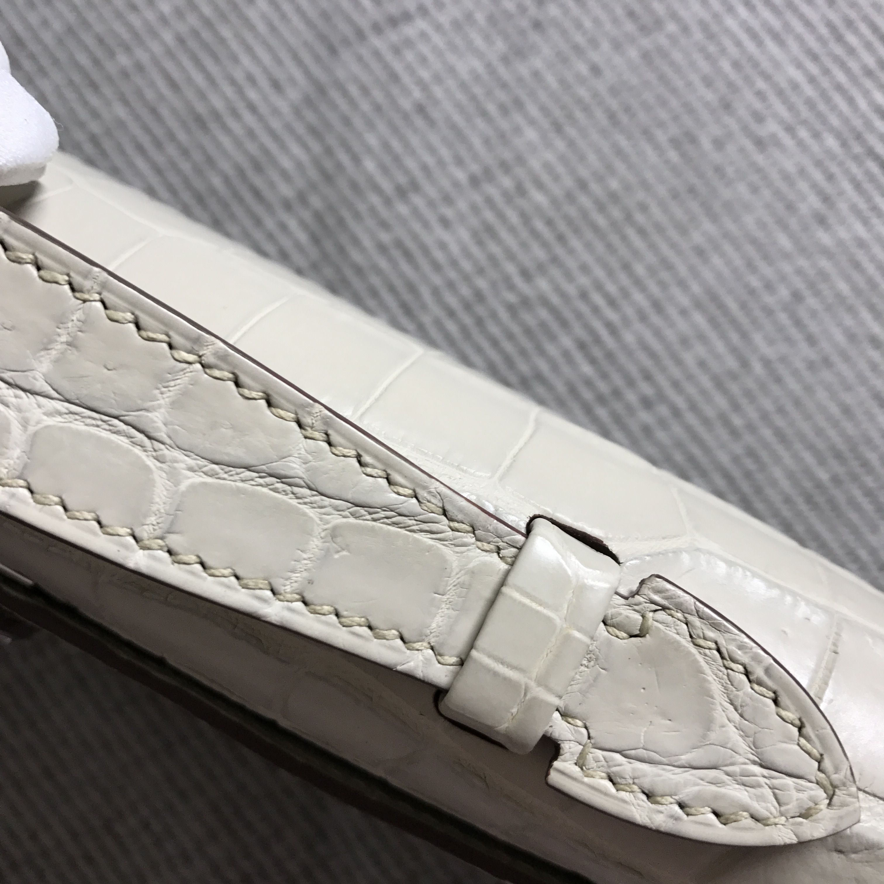 Hermès（爱马仕）Kelly Cut长款手包 浅灰色 银扣 2代