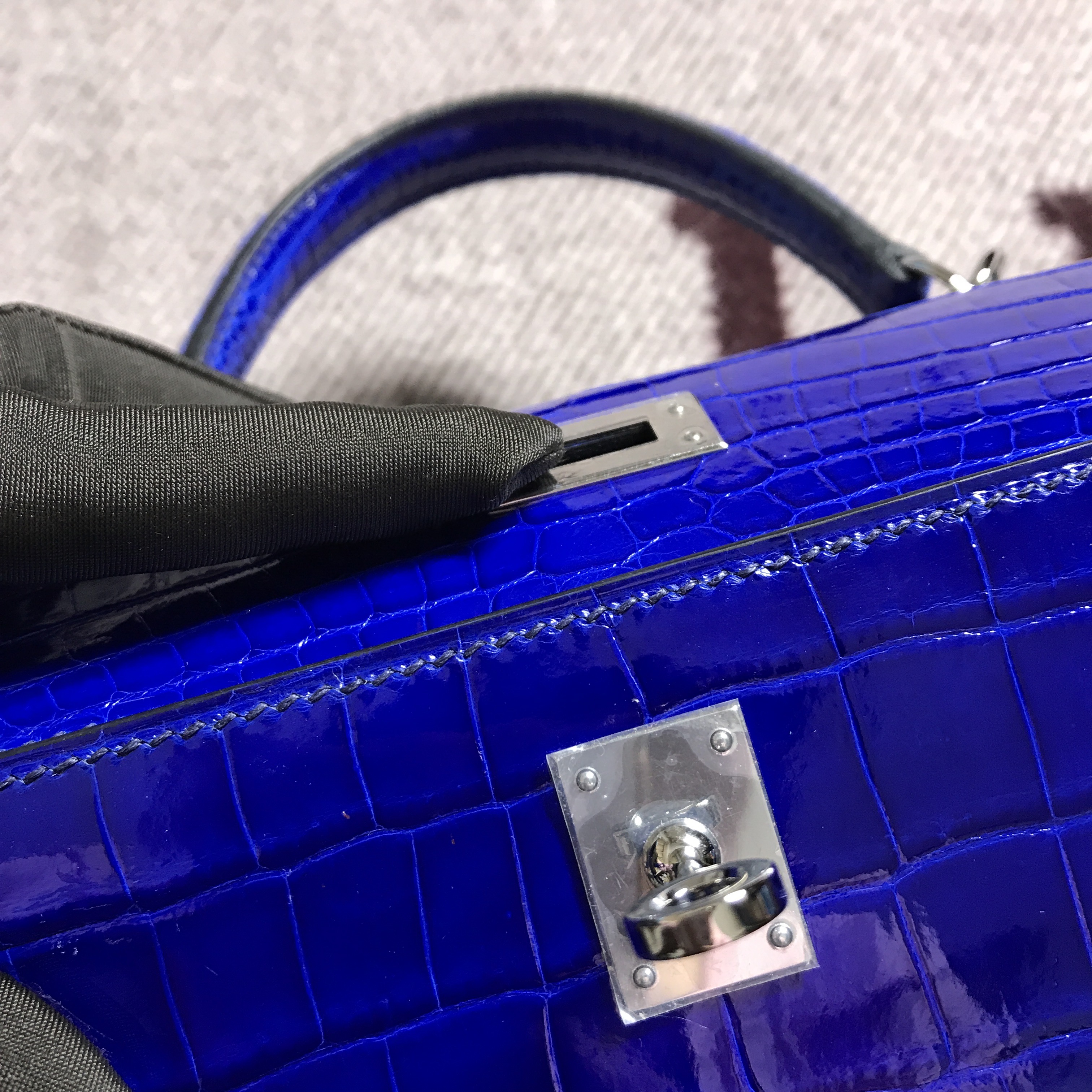 Hermès（爱马仕） Kelly 凯莉包 电光蓝 银扣 25cm