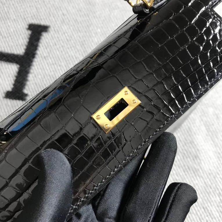 Hermès(爱马仕)Kelly 凯莉包 黑色 金扣 25cm-拉尔森鳄鱼皮具定制 - 爱马仕包包官网 Hermès(爱马仕)Kelly 凯莉包 黑色 金扣 25cm