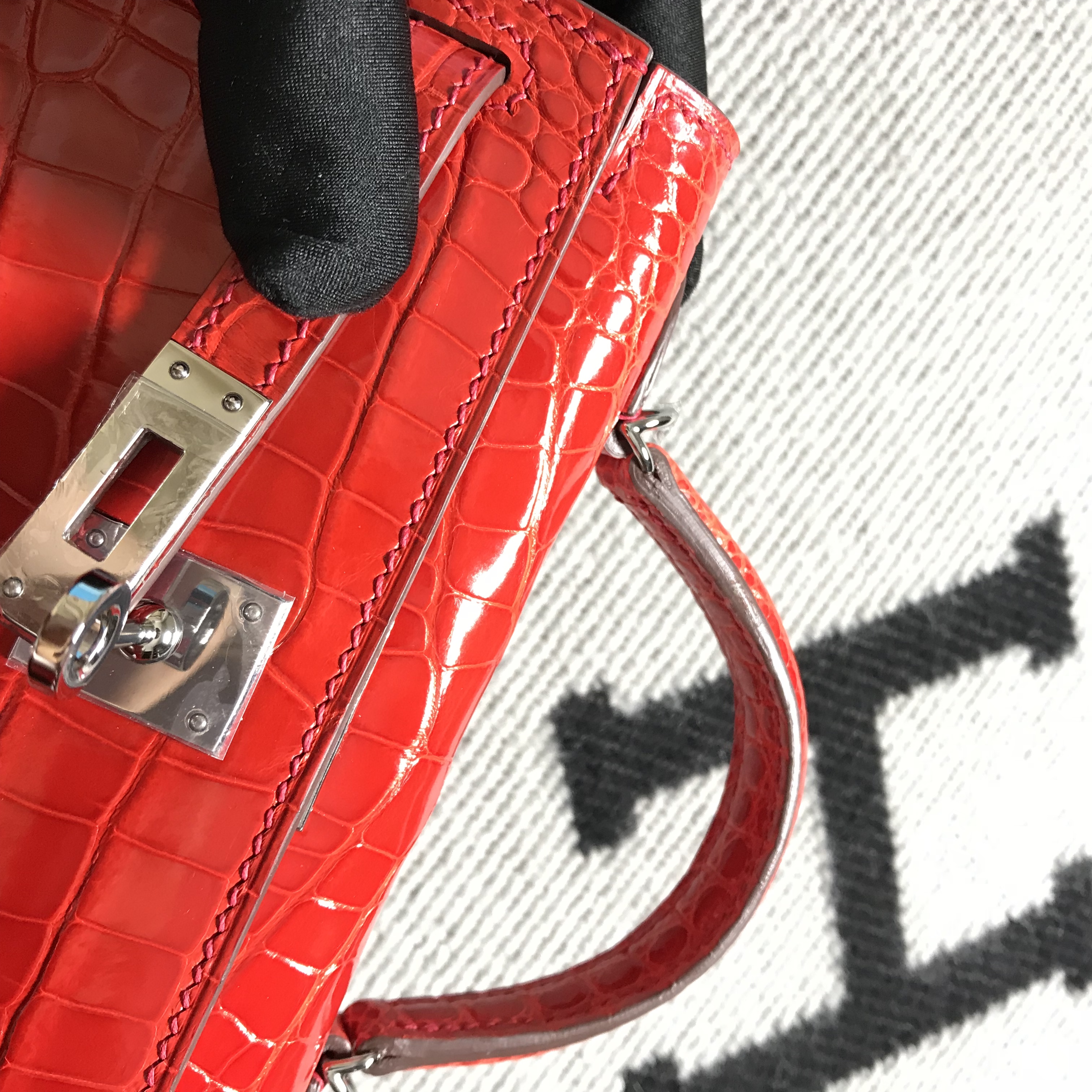 Hermès（爱马仕） Mini Kelly迷你凯莉 法拉利红 银扣 2代