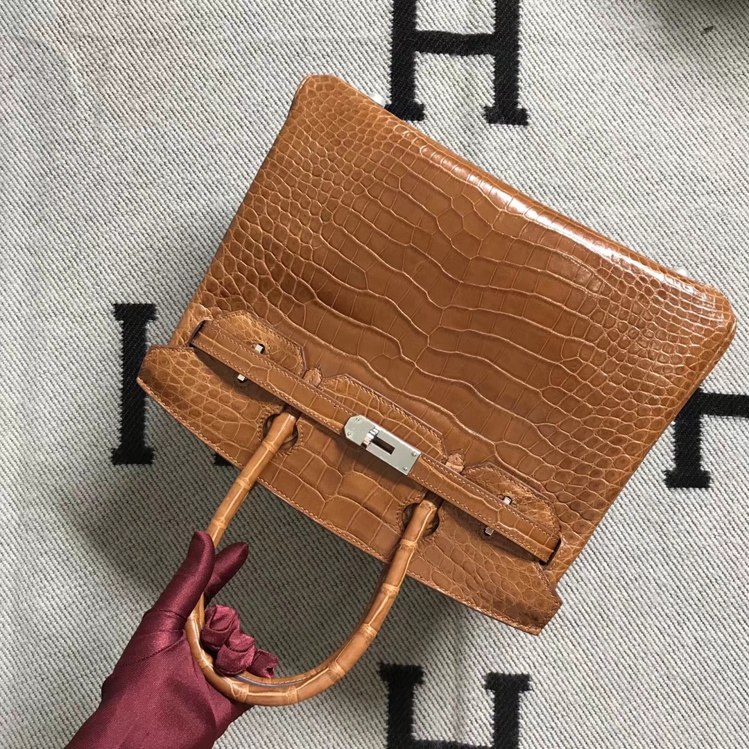 Hermès（爱马仕）Birkin 铂金包 咖啡色 鳄鱼皮 银扣 纯手工 30cm