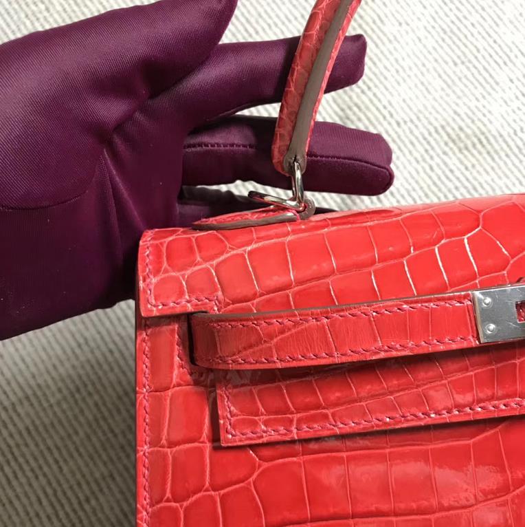 Hermès(爱马仕) Kelly凯莉包 法拉利红 银扣 25cm-拉尔森鳄鱼皮具定制 - 爱马仕包包官网 Hermès(爱马仕) Kelly凯莉包 法拉利红 银扣 25cm