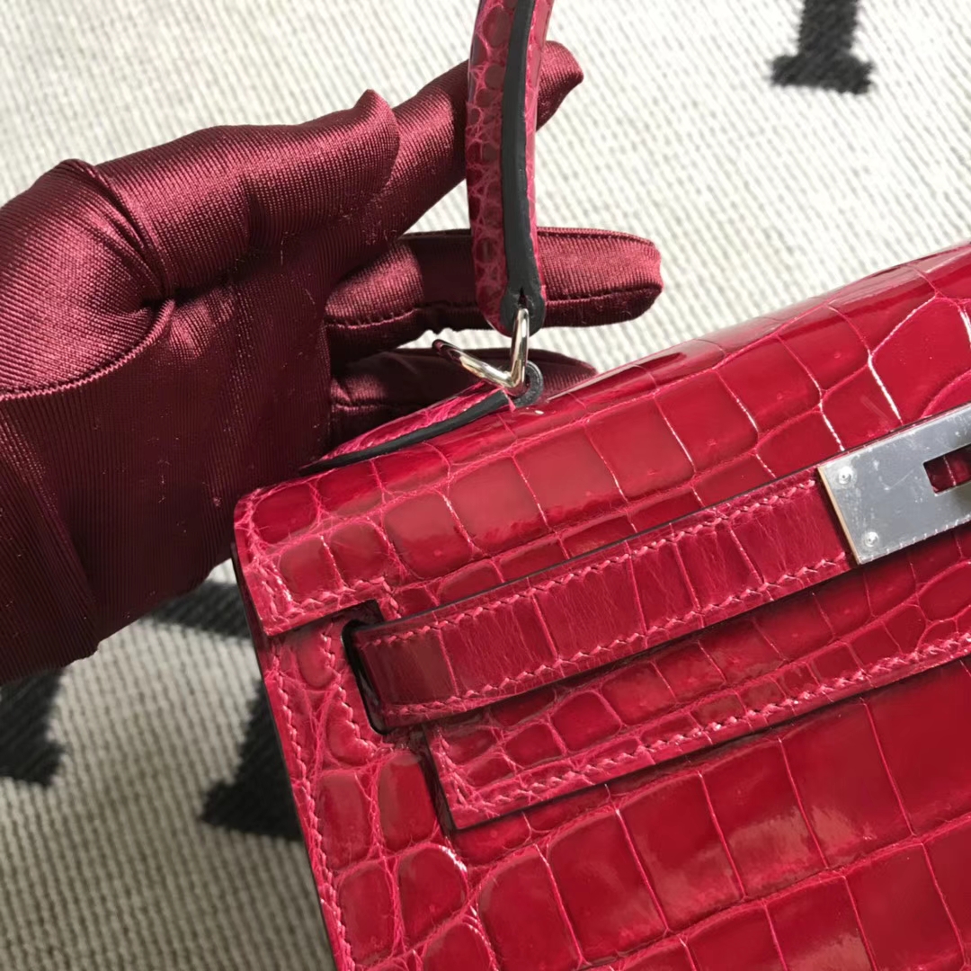 Hermès（爱马仕） Kelly凯莉包 宝石红 银扣 28cm