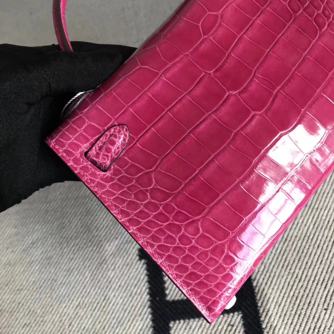 Hermès（爱马仕）Minikelly ll Alligator shiny 亮面鳄鱼 5J 桃粉 银扣