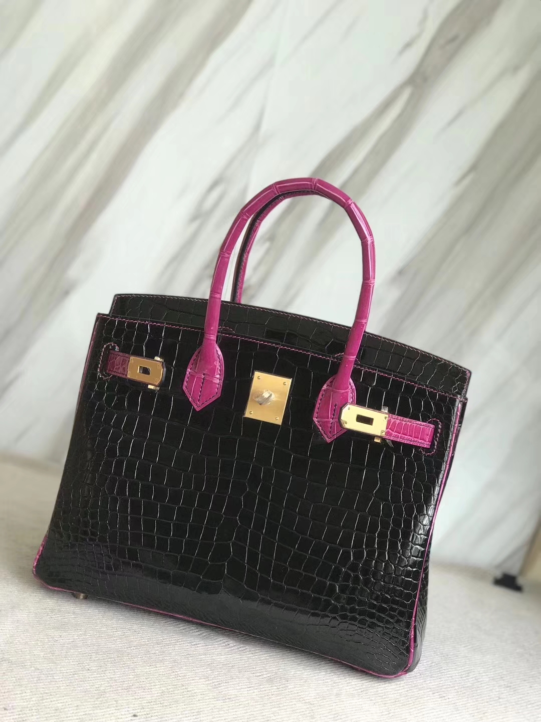 Hermès（爱马仕）Birkin30cm Porosus shiny 亮面澳洲湾鳄 ck89 黑色拼天方夜谭粉紫 拉丝金扣 马蹄印