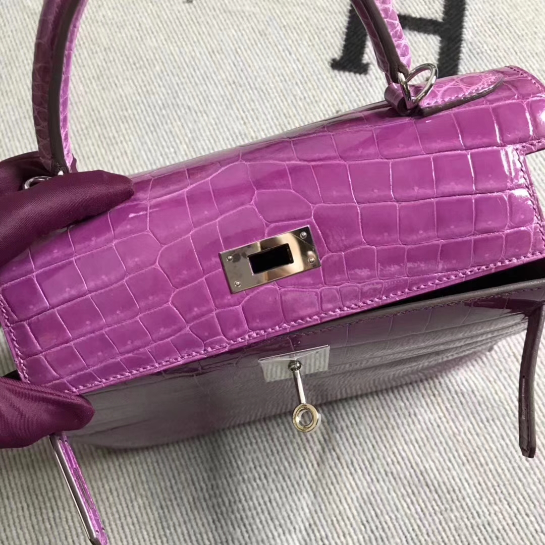 Hermès（爱马仕）亮面鳄鱼两点 银扣Kelly 28cm  紫罗兰