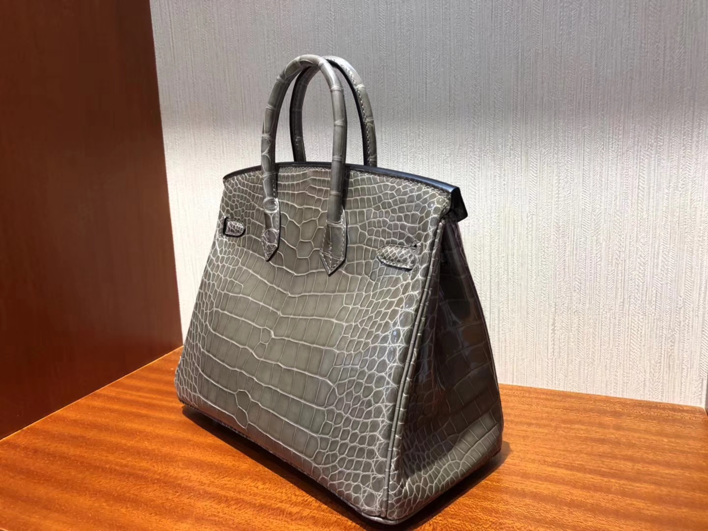 Hermès（爱马仕）Birkin25cm Alligator shiny 亮面鳄鱼 ck18 斑鸠灰 Gris T 银扣