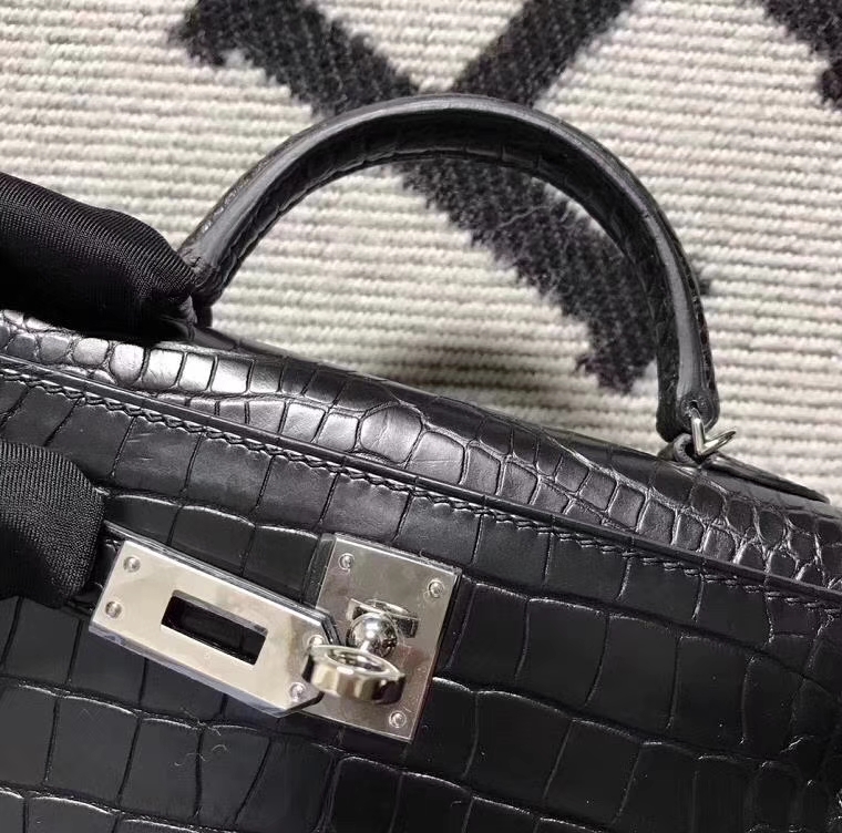 Hermès（爱马仕）经典黑银 mini 2代 美洲鳄鱼雾面 推荐首选