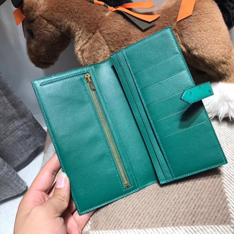 Hermès（爱马仕）bearn两折钱夹鸵鸟皮 U4 Vertigo 丝绒绿 金扣