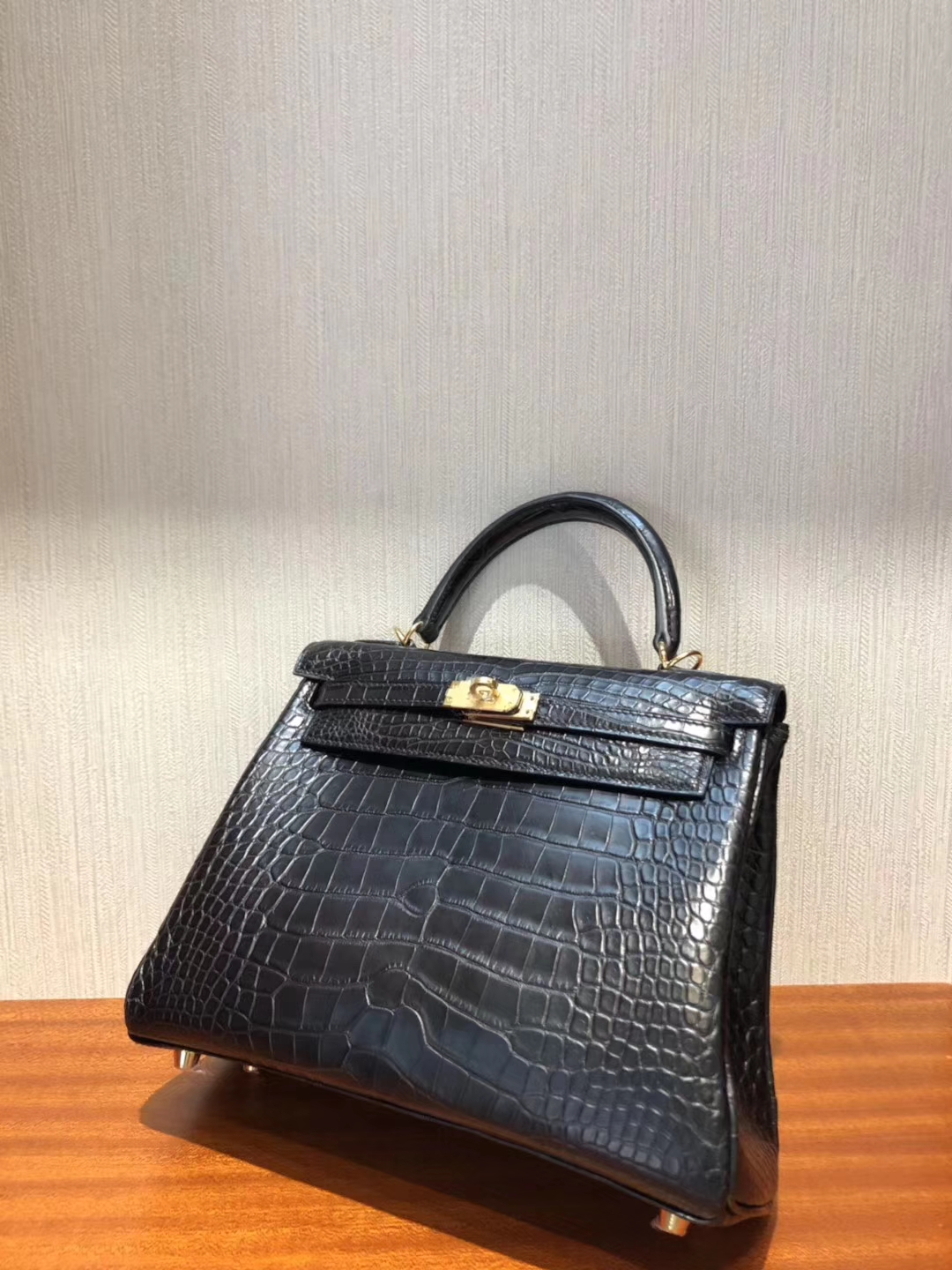 Hermès（爱马仕）Kelly25cm Matt alligator crocodile  ck89黑色 蜡线全手工 金扣