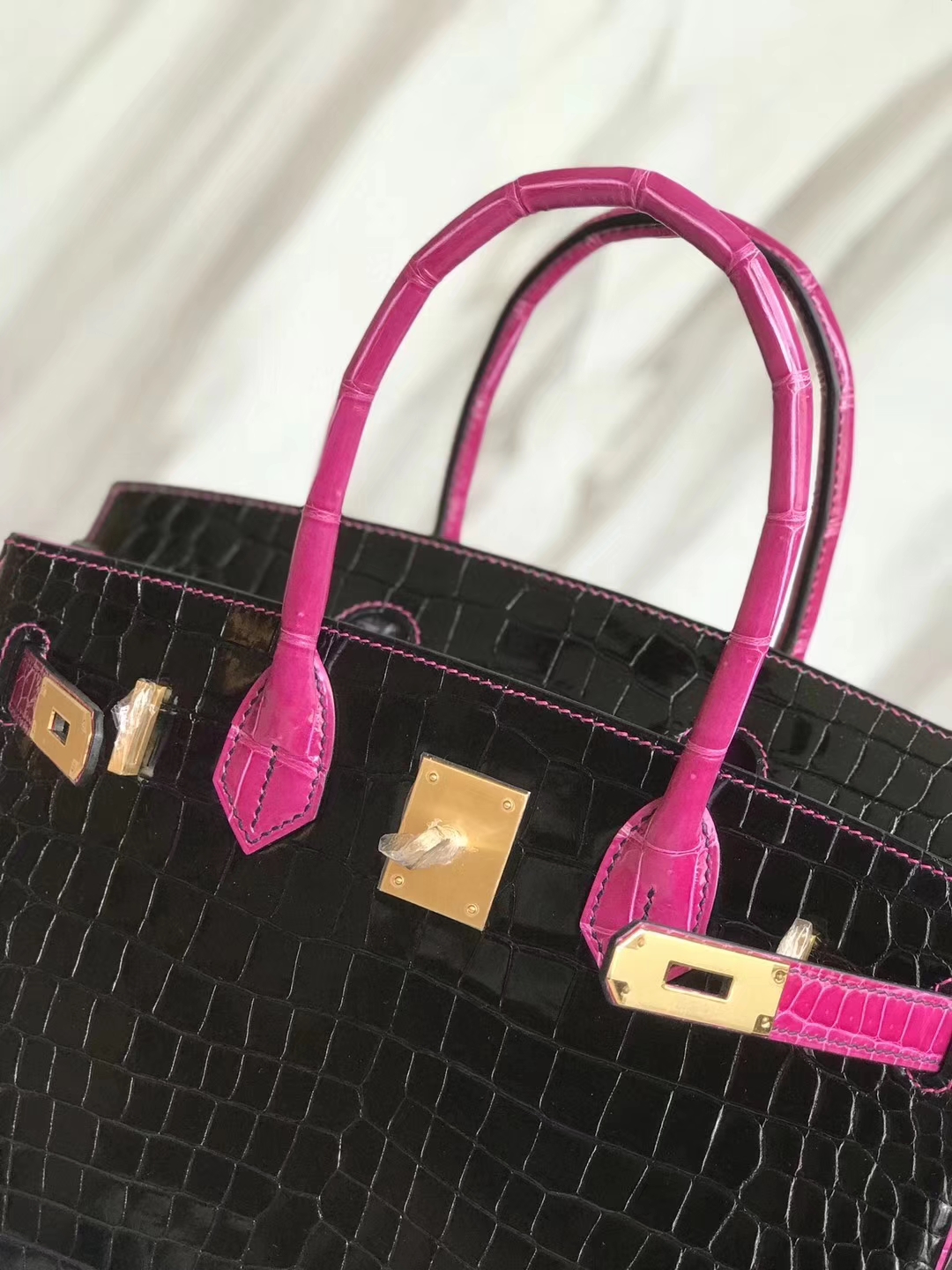 Hermès（爱马仕）Birkin30cm Porosus shiny 亮面澳洲湾鳄 ck89 黑色拼天方夜谭粉紫 拉丝金扣 马蹄印