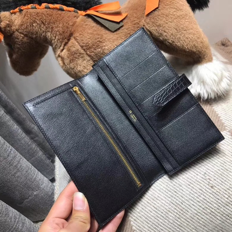Hermès（爱马仕）bearn两折钱夹雾面黑金 nior ck89 经典不衰的颜色