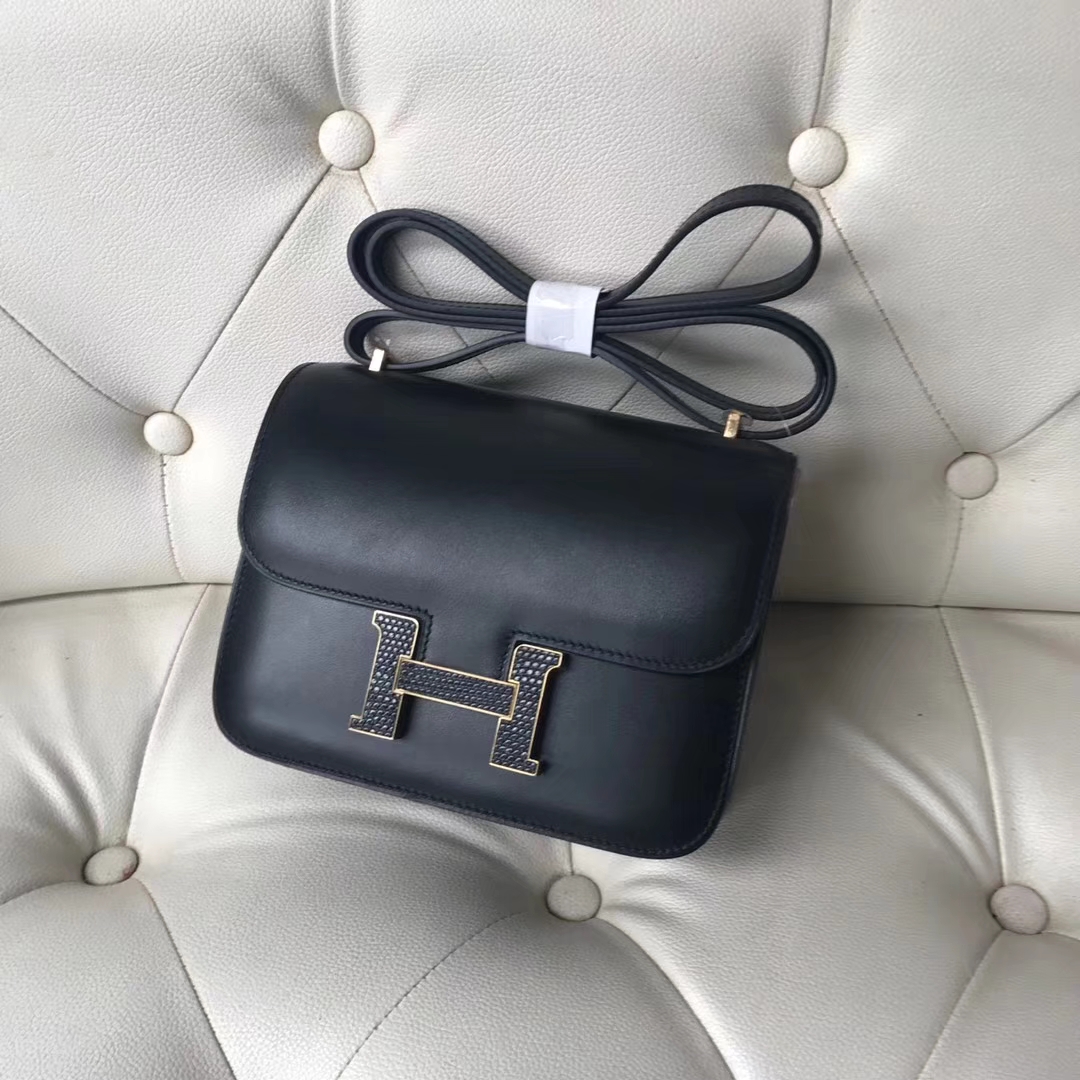 Hermès（爱马仕）Constance18cm Box calf  ck89 黑色 蜥蜴扣 金扣