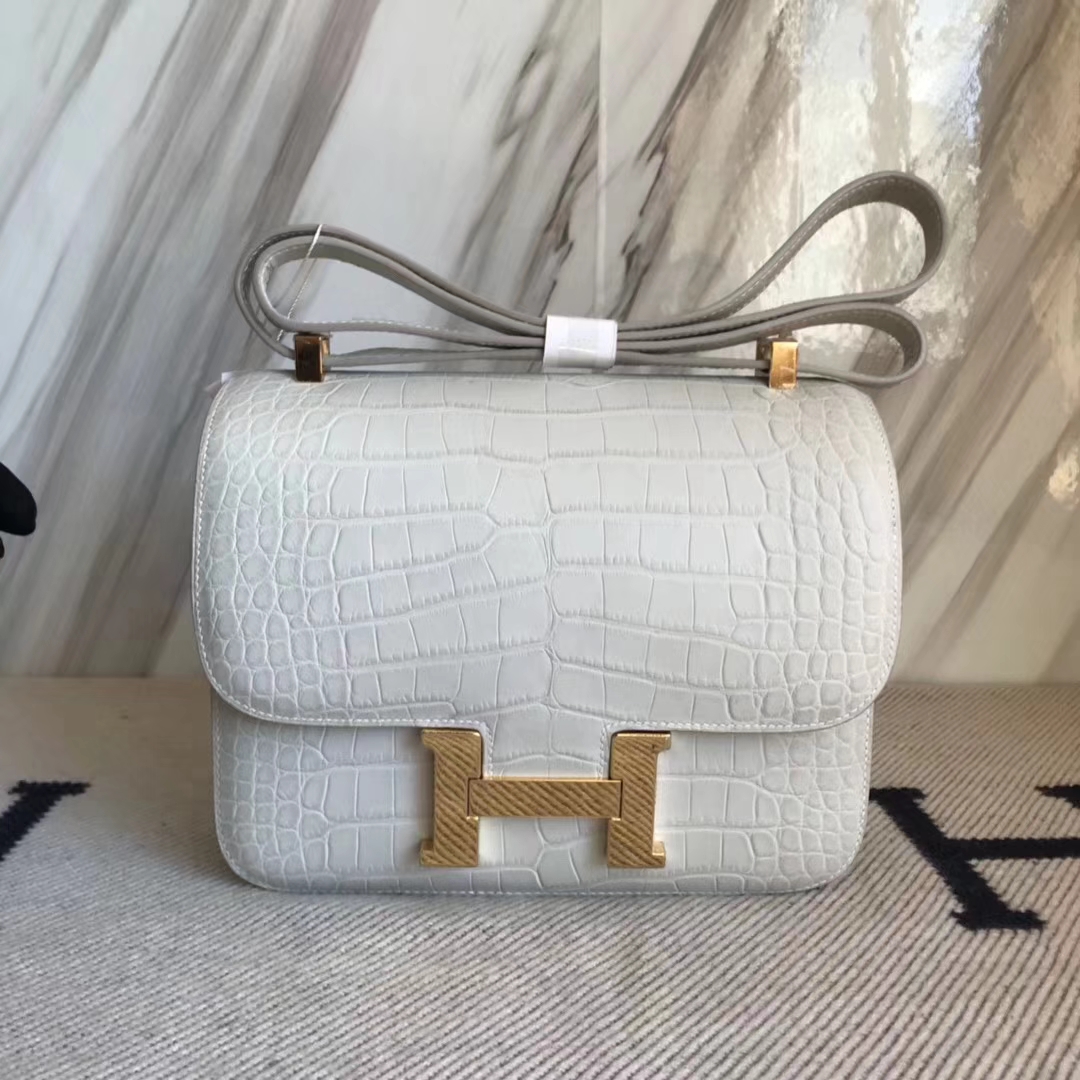 Hermès（爱马仕）Constance24cm Alligator matt 雾面鳄鱼  8L 奶油白 Beton 金扣