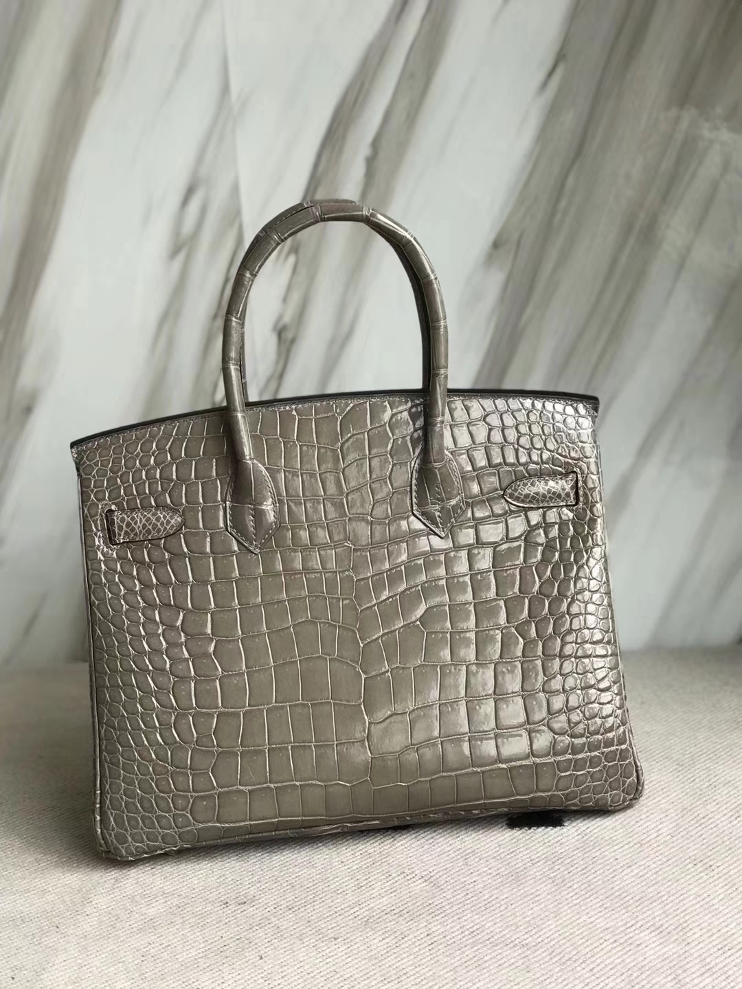 Hermès（爱马仕）Birkin30cm Porosus shiny 亮面澳洲湾鳄  ck81 斑鸠灰 Gris T 金扣