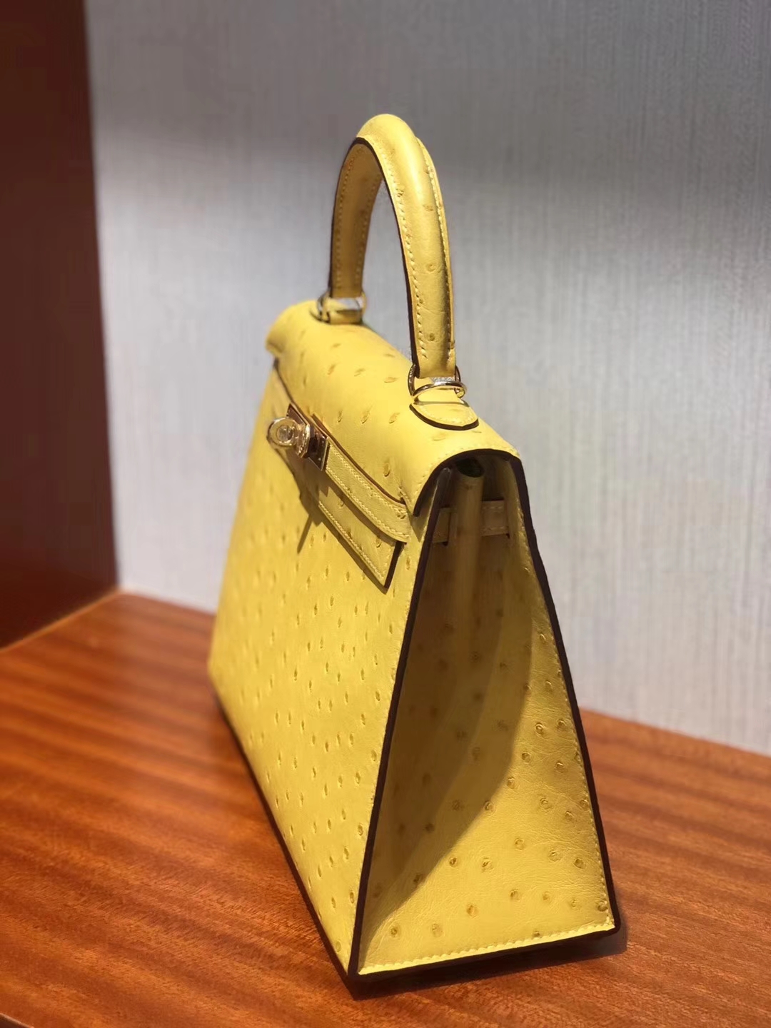 Hermès（爱马仕）Kelly25cm ostrich kk鸵鸟 9D琥珀黄 蜡线全手工 金扣