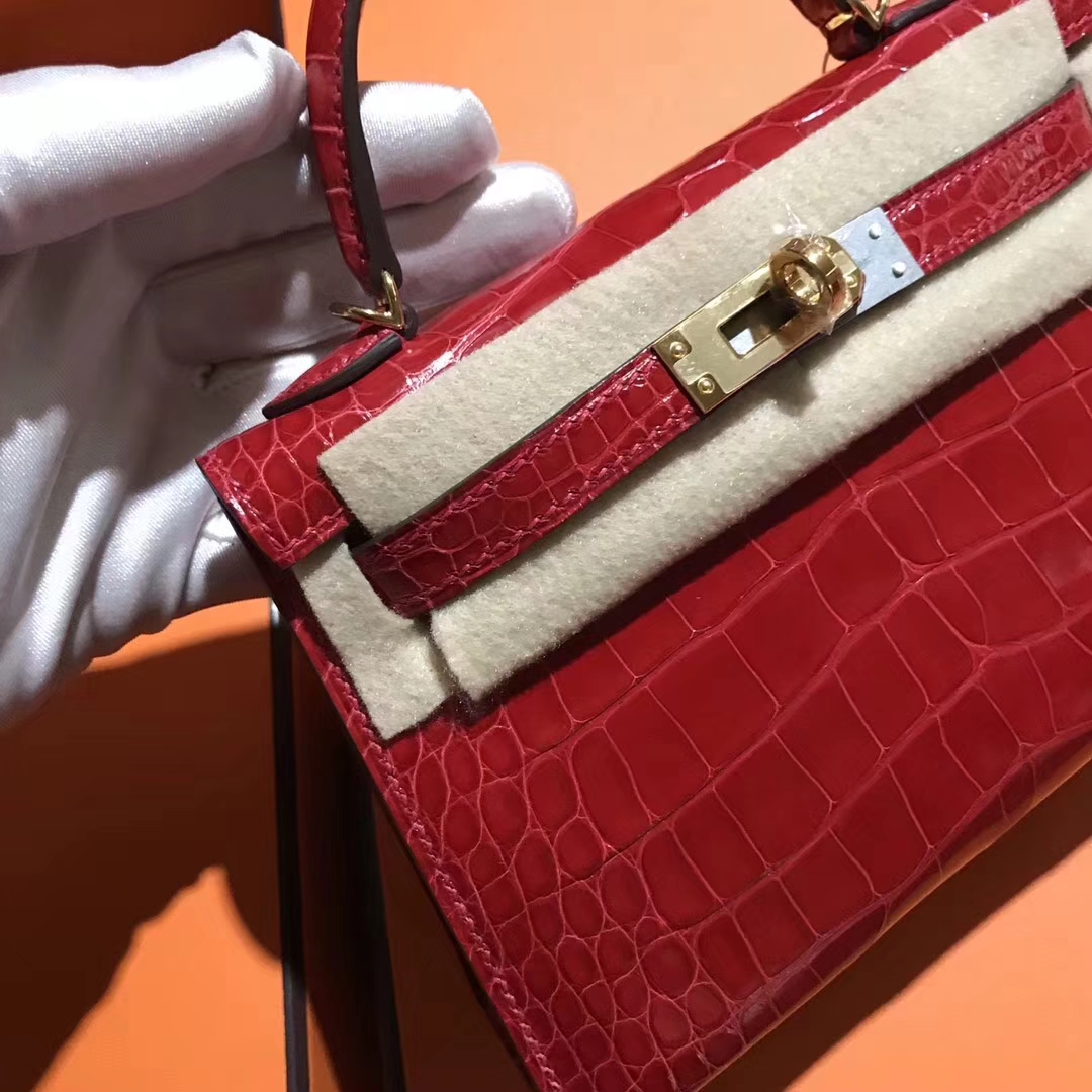 Hermès（爱马仕）Minikelly ll Alligator shiny 亮面鳄鱼  ck95 法拉利红 Braise 金扣 现货