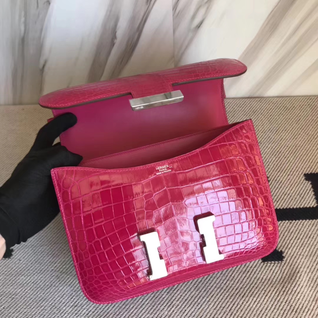 Hermès（爱马仕）Constance24cm Crocodile shiny 亮面鳄鱼 J5 天方夜谭粉紫  银扣