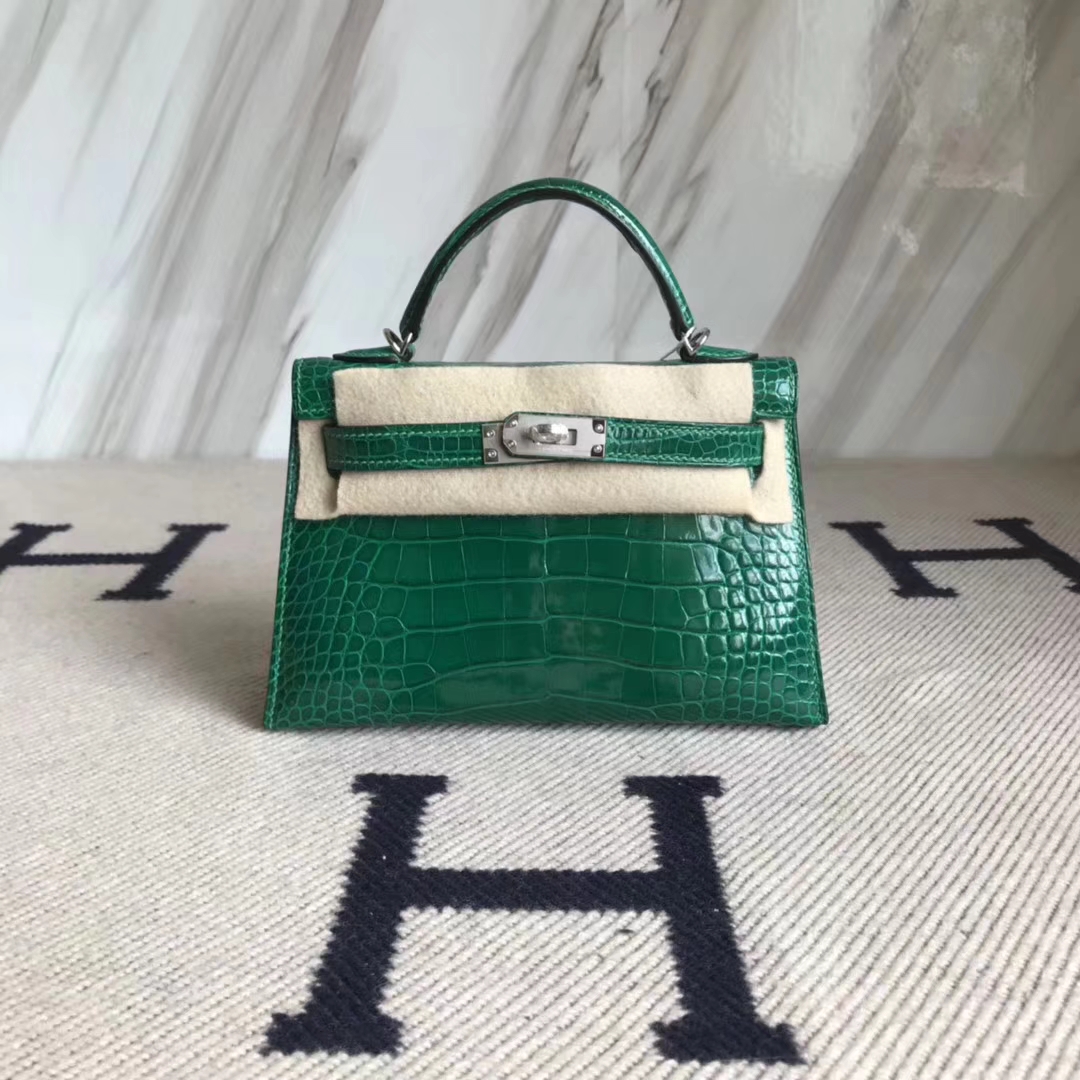 Hermès（爱马仕）Minikelly ll Alligator shiny 亮面鳄鱼 6Ｑ 翡翠绿 银扣