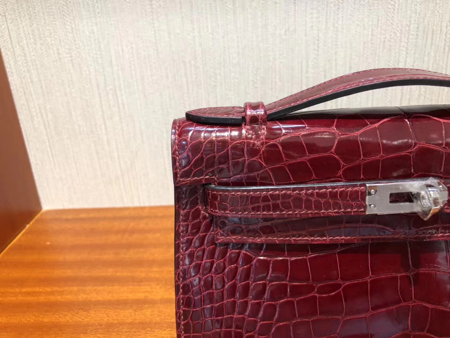 Hermès（爱马仕）Minikelly pochette 22cm Alligator shiny 亮面 F5 勃艮第酒红 新酒红 银扣
