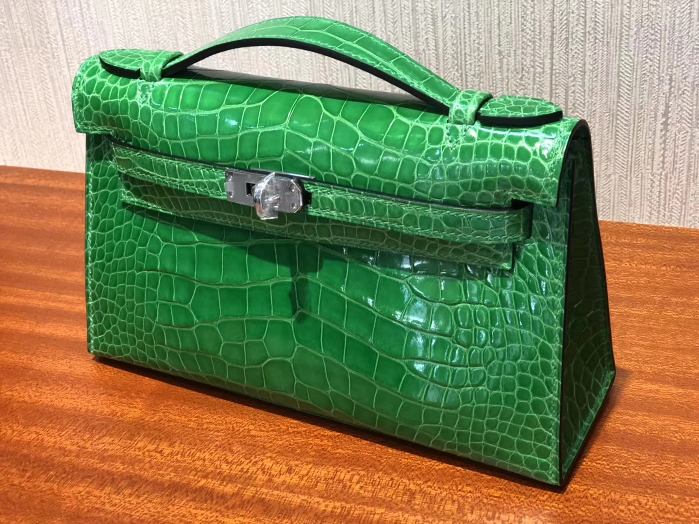 Hermès（爱马仕）Minikelly pochette 22cm Alligator shiny 亮面 1L 仙人掌绿 银扣