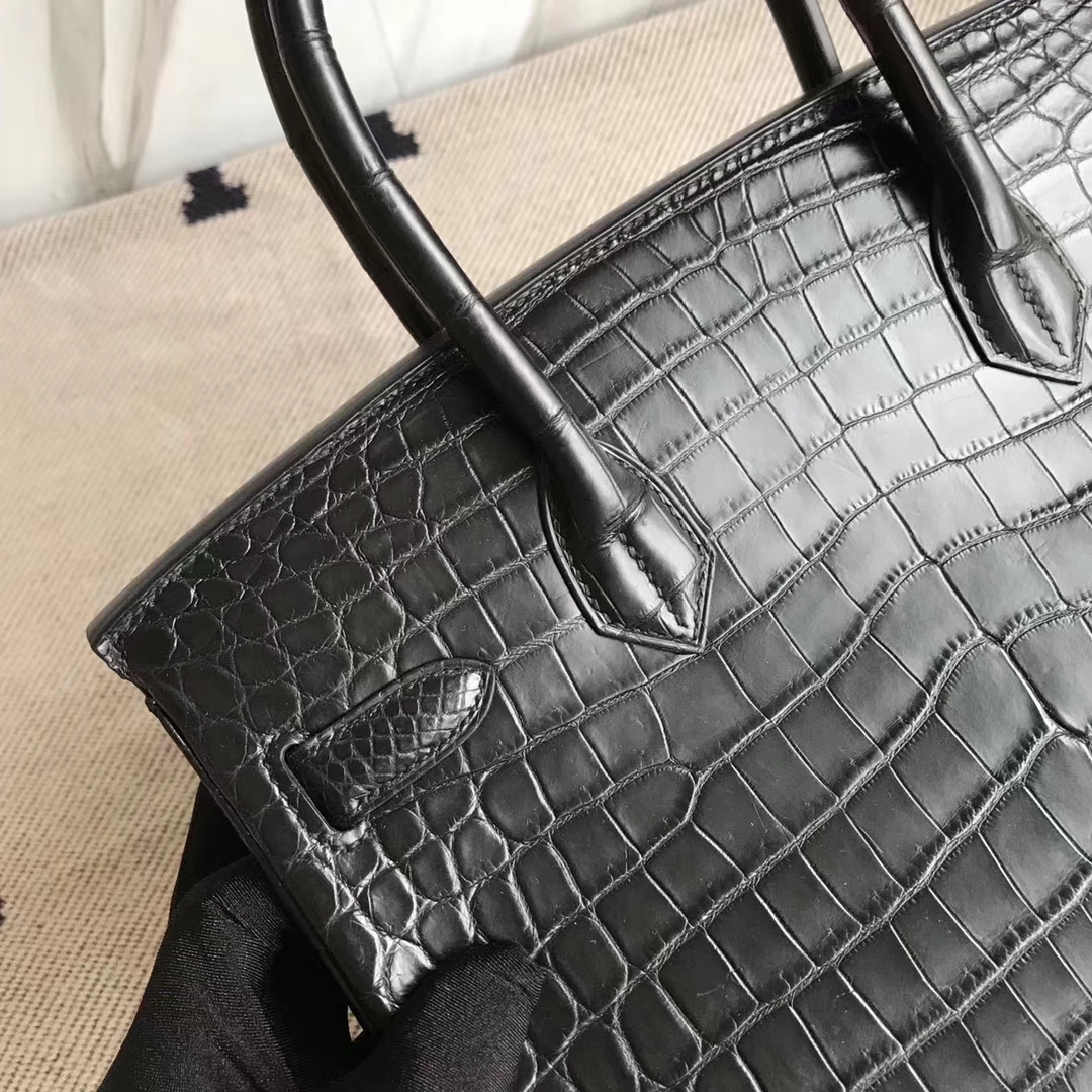Hermès（爱马仕）Birkin30cm Crocodile matt 雾面鳄鱼 ck89 黑色 银扣 黑色超帅气