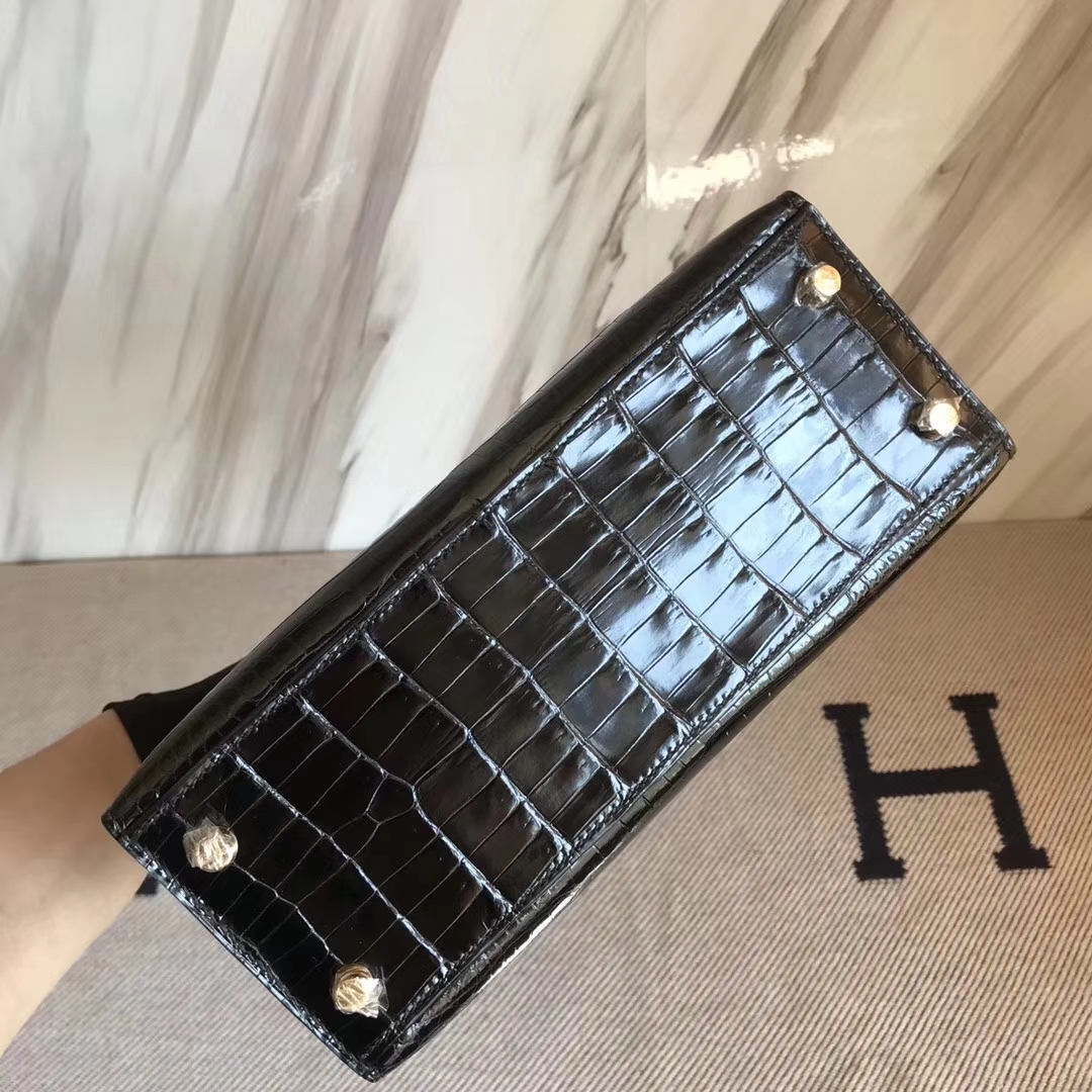Hermès（爱马仕）Kelly25cm Porosus shiny 亮面澳洲湾鳄  ck89 黑色  金扣