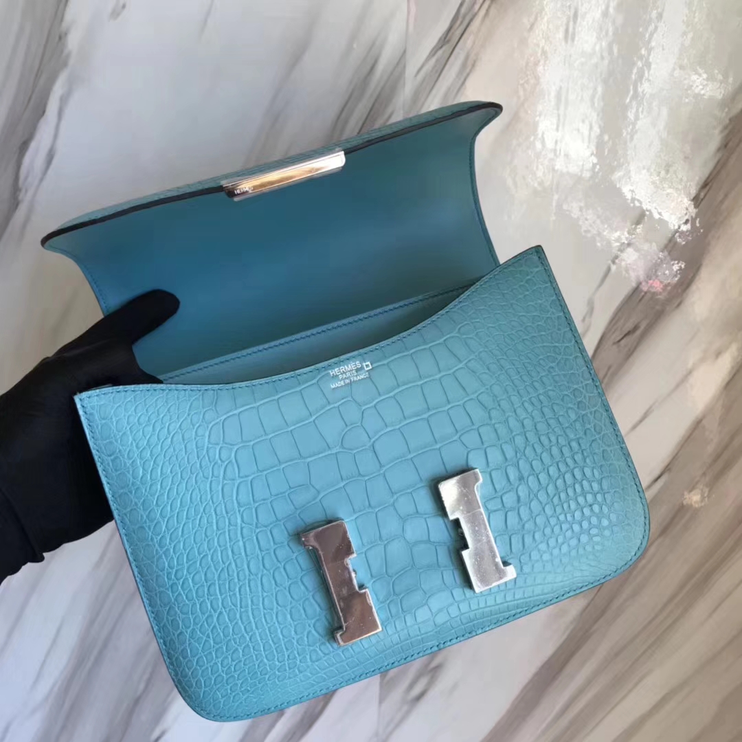 Hermès（爱马仕）Constance24cm Alligator matt 雾面鳄鱼  3Z 圣西尔蓝 银扣