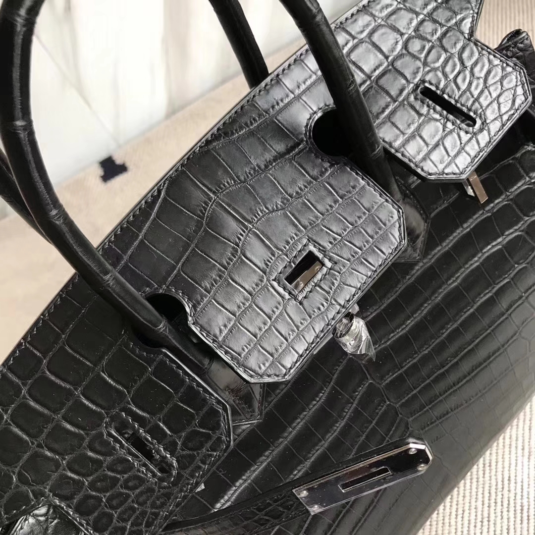 Hermès（爱马仕）Birkin30cm Crocodile matt 雾面鳄鱼 ck89 黑色 银扣 黑色超帅气