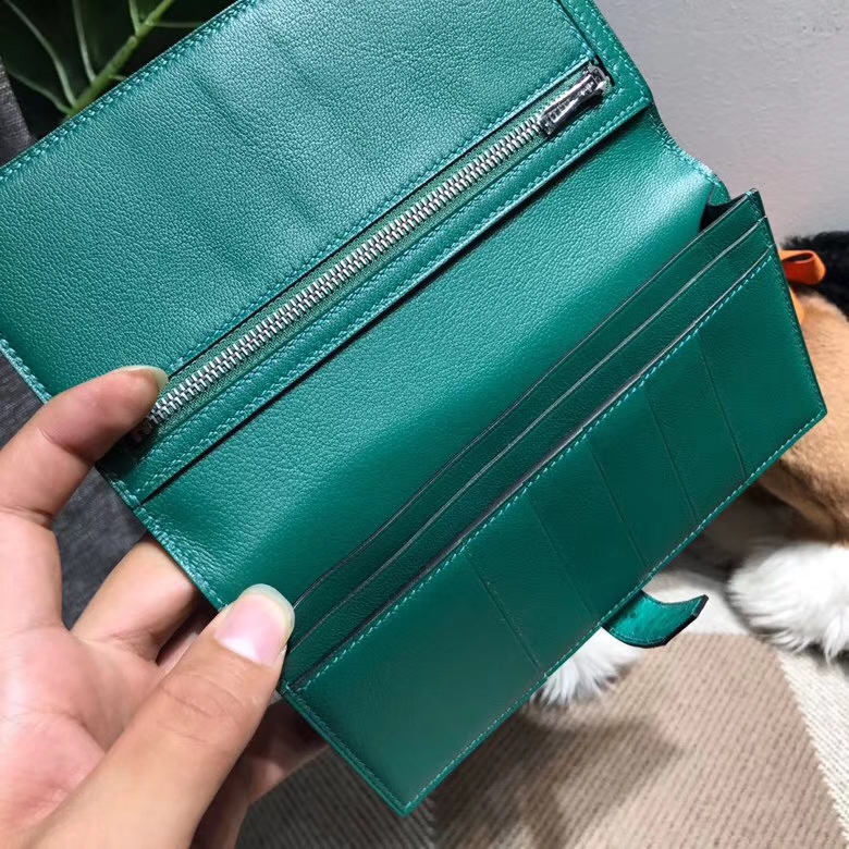 Hermès（爱马仕）bearn两折钱夹鸵鸟皮 U4 Vertigo 丝绒绿 银扣